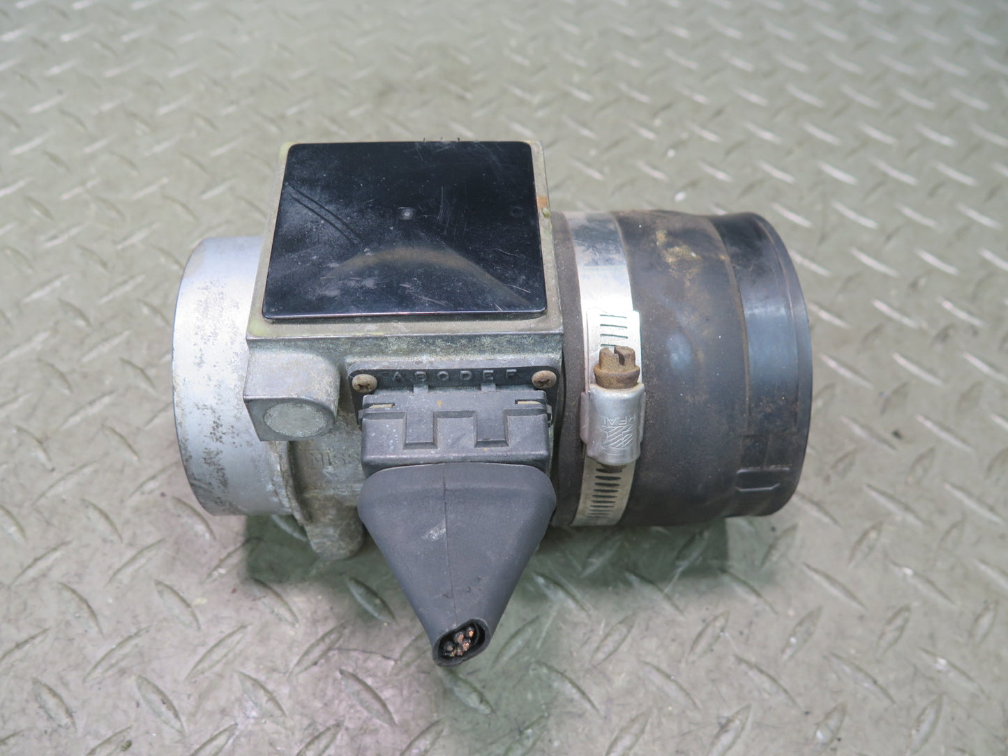 84-87 Nissan Z31 300ZX NON Turbo Mass Air Flow Meter MAF Sensor A36-000 029 OEM