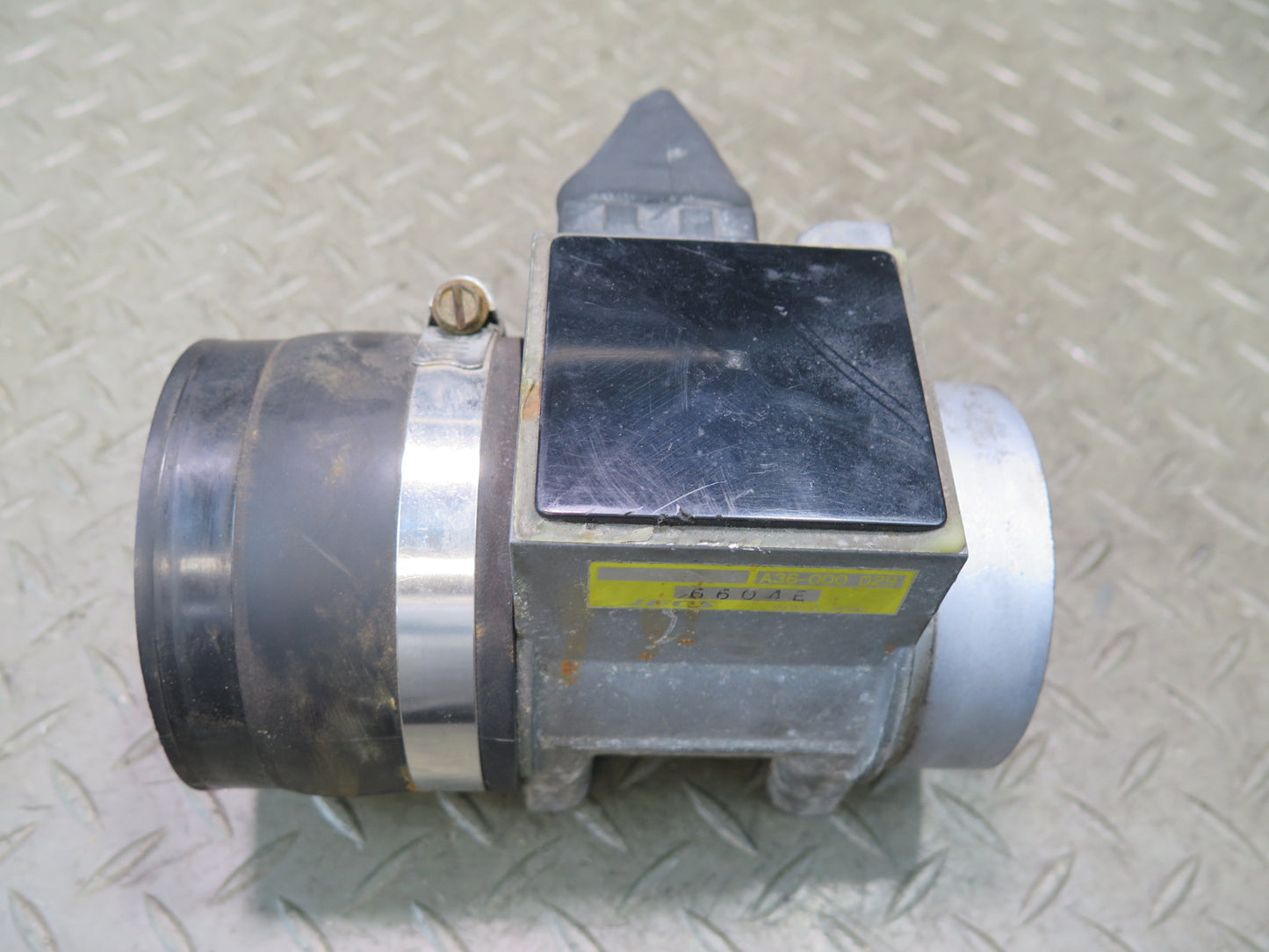 84-87 Nissan Z31 300ZX NON Turbo Mass Air Flow Meter MAF Sensor A36-000 029 OEM