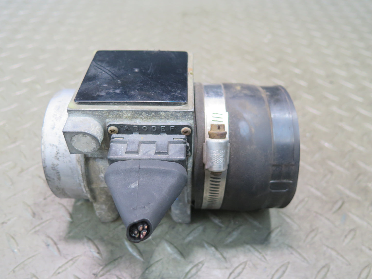 84-87 Nissan Z31 300ZX NON Turbo Mass Air Flow Meter MAF Sensor A36-000 029 OEM