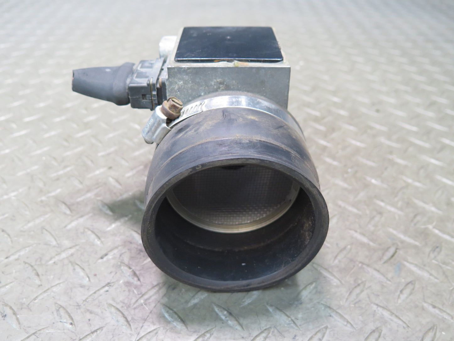 84-87 Nissan Z31 300ZX NON Turbo Mass Air Flow Meter MAF Sensor A36-000 029 OEM