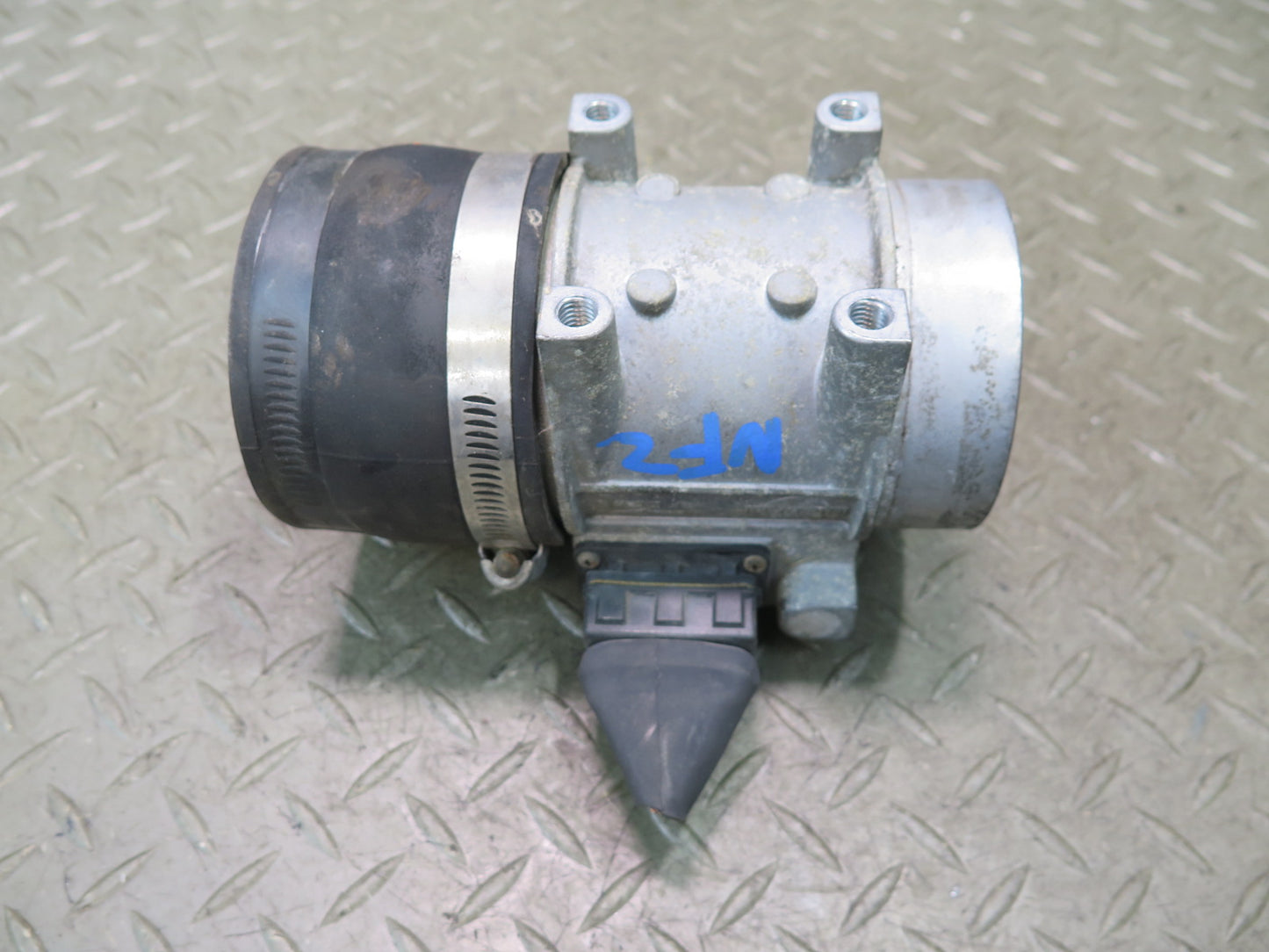 84-87 Nissan Z31 300ZX NON Turbo Mass Air Flow Meter MAF Sensor A36-000 029 OEM