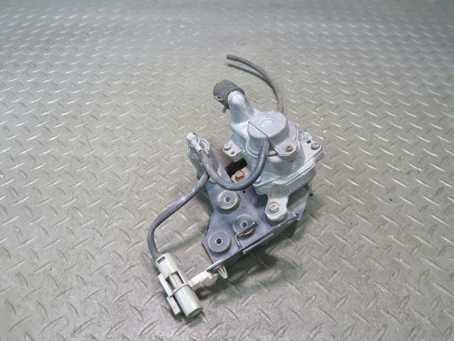 84-89 Nissan Z31 300ZX NON Turbo Auxiliary Air Injection Pump & Solenoid OEM