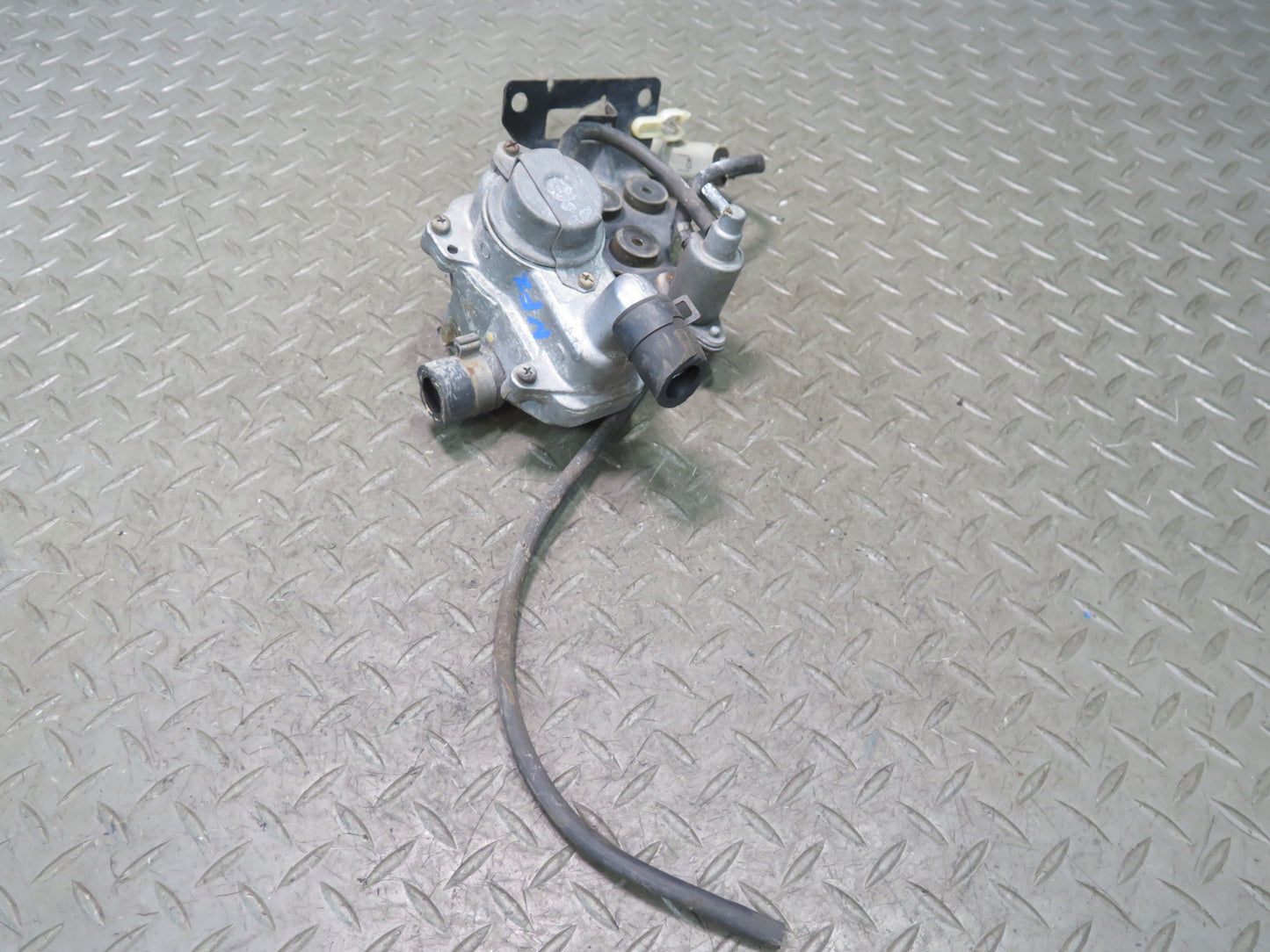84-89 Nissan Z31 300ZX NON Turbo Auxiliary Air Injection Pump & Solenoid OEM