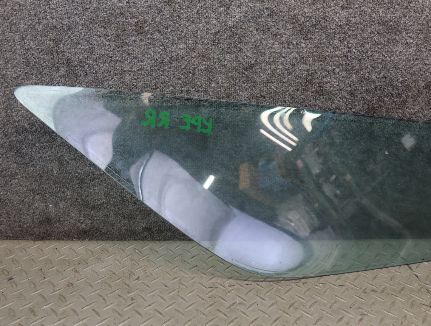 1984-1991 Porsche 928 Rear Right Pass Side Quarter Glass Window