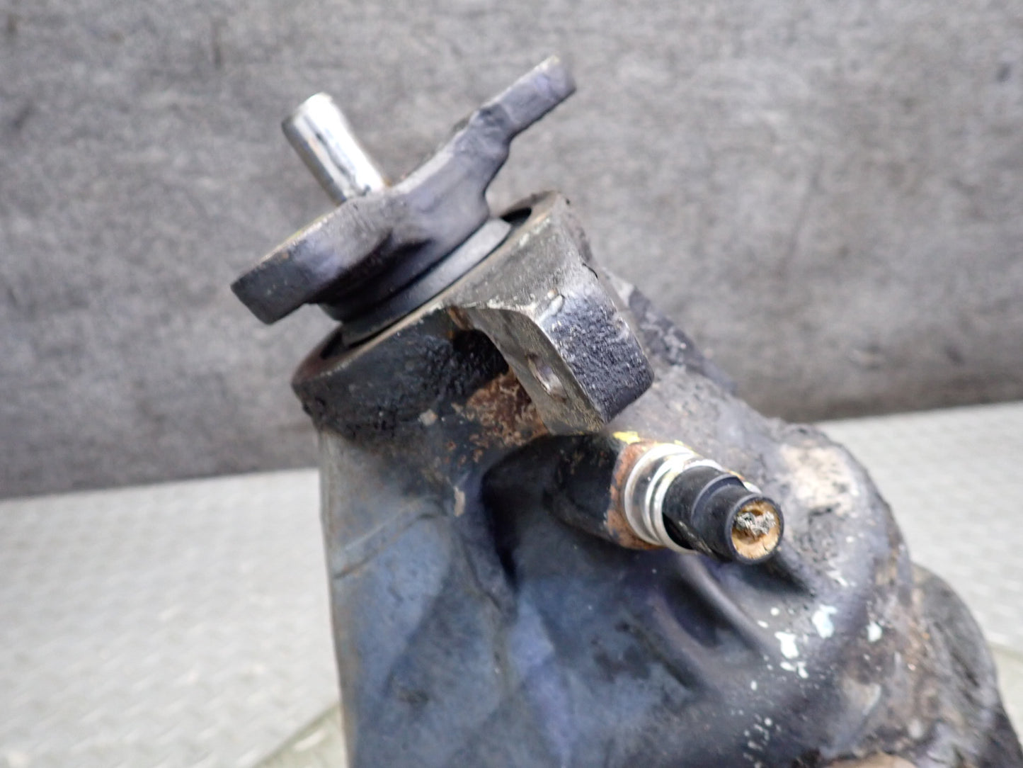 86-89 Mercedes R107 560SL Rear Differential Carrier 2.47 Ratio 86k Miles OEM