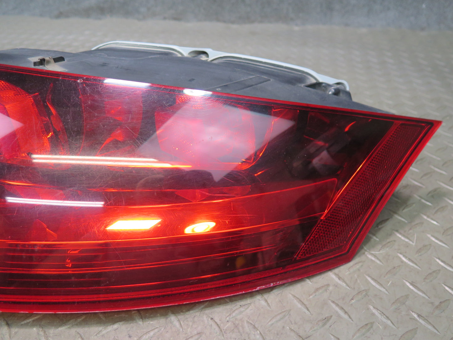 08-15 Audi TT S 8J Quattro Rear Left & Right Tail Light Brake Stop Lamp Set OEM