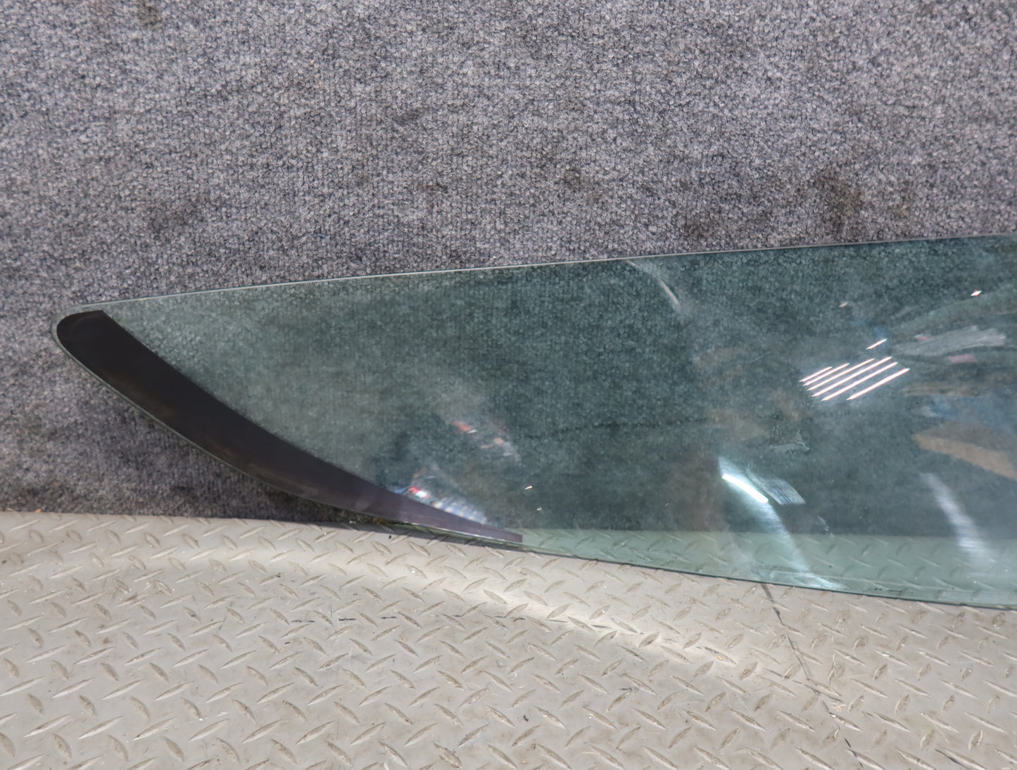 1984-1991 Porsche 928 Rear Left Driver Side Quarter Glass Window