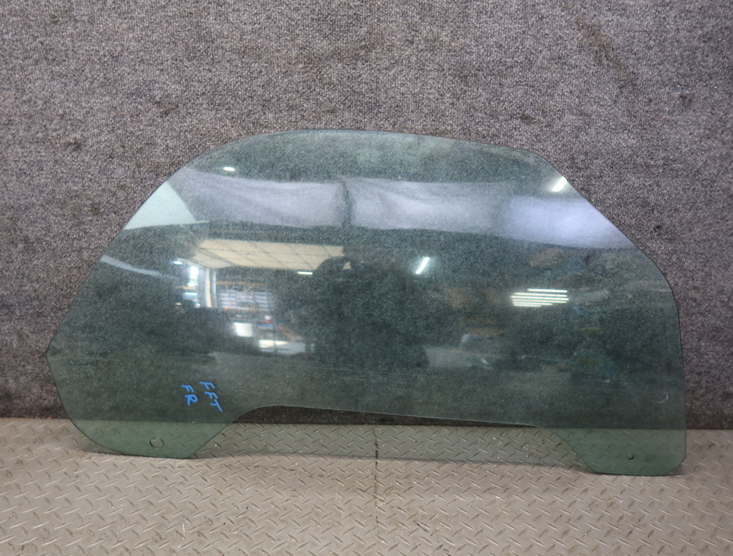 02-05 Ford Thunderbird Right Passenger Door Glass Window OEM