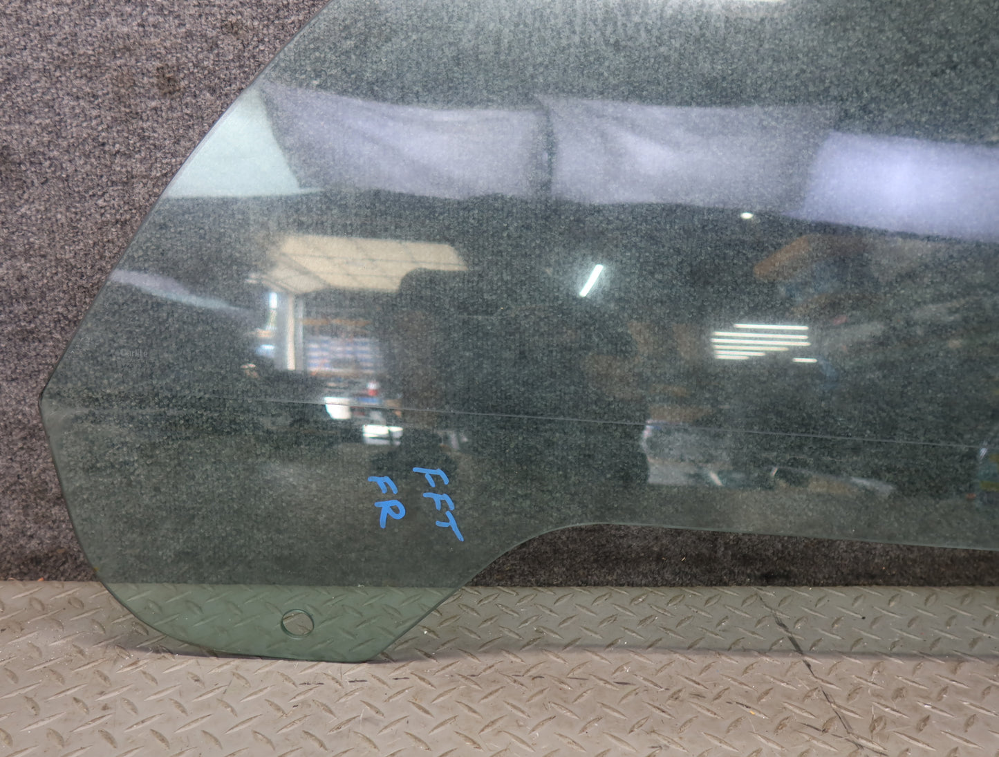 02-05 Ford Thunderbird Right Passenger Door Glass Window OEM