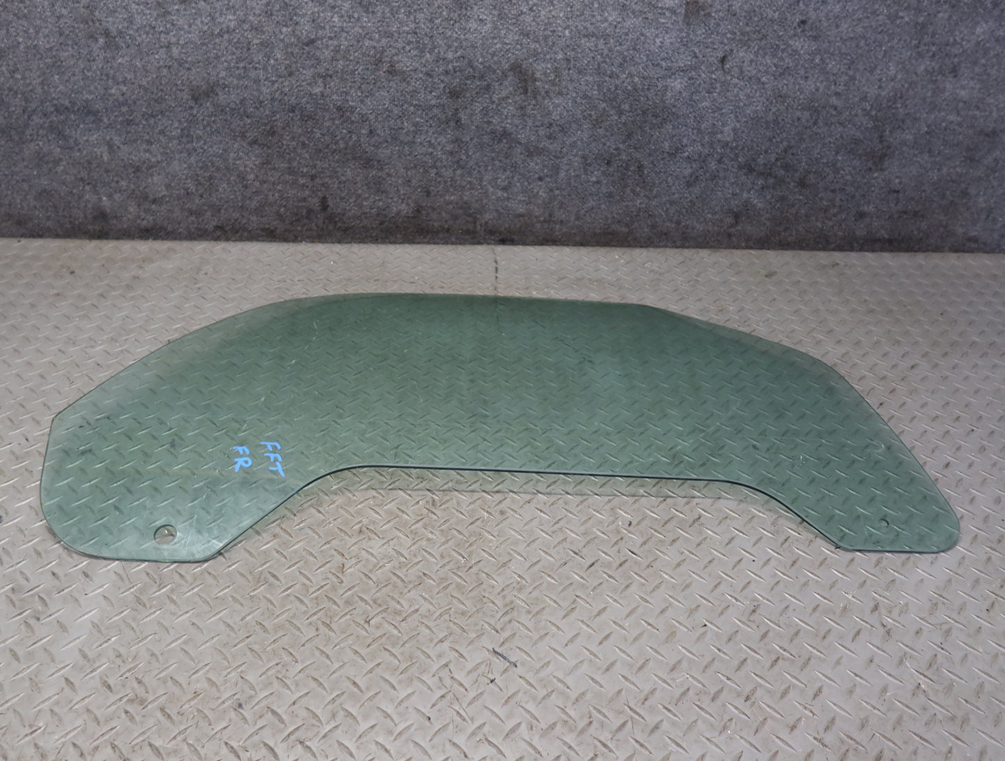 02-05 Ford Thunderbird Right Passenger Door Glass Window OEM