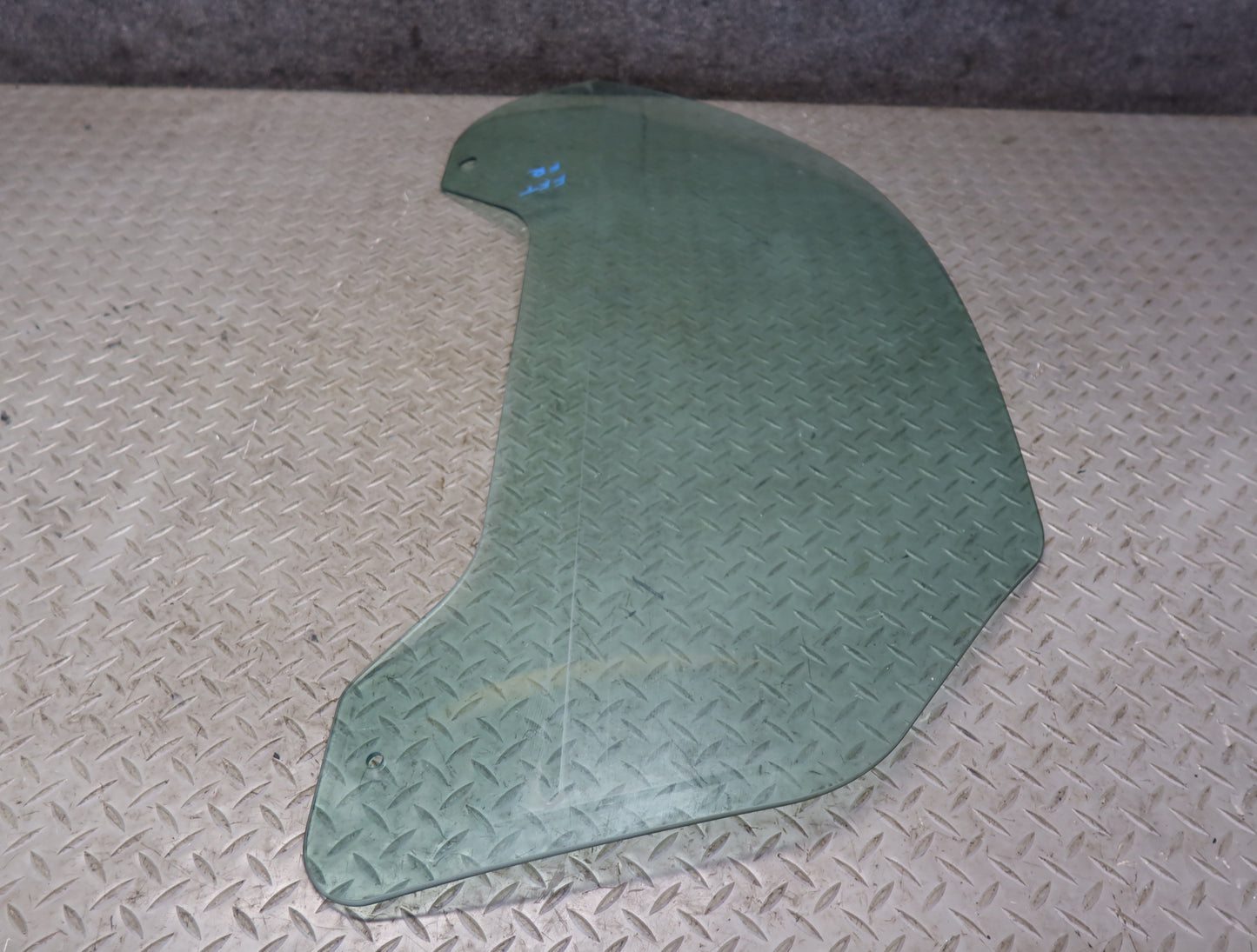 02-05 Ford Thunderbird Right Passenger Door Glass Window OEM