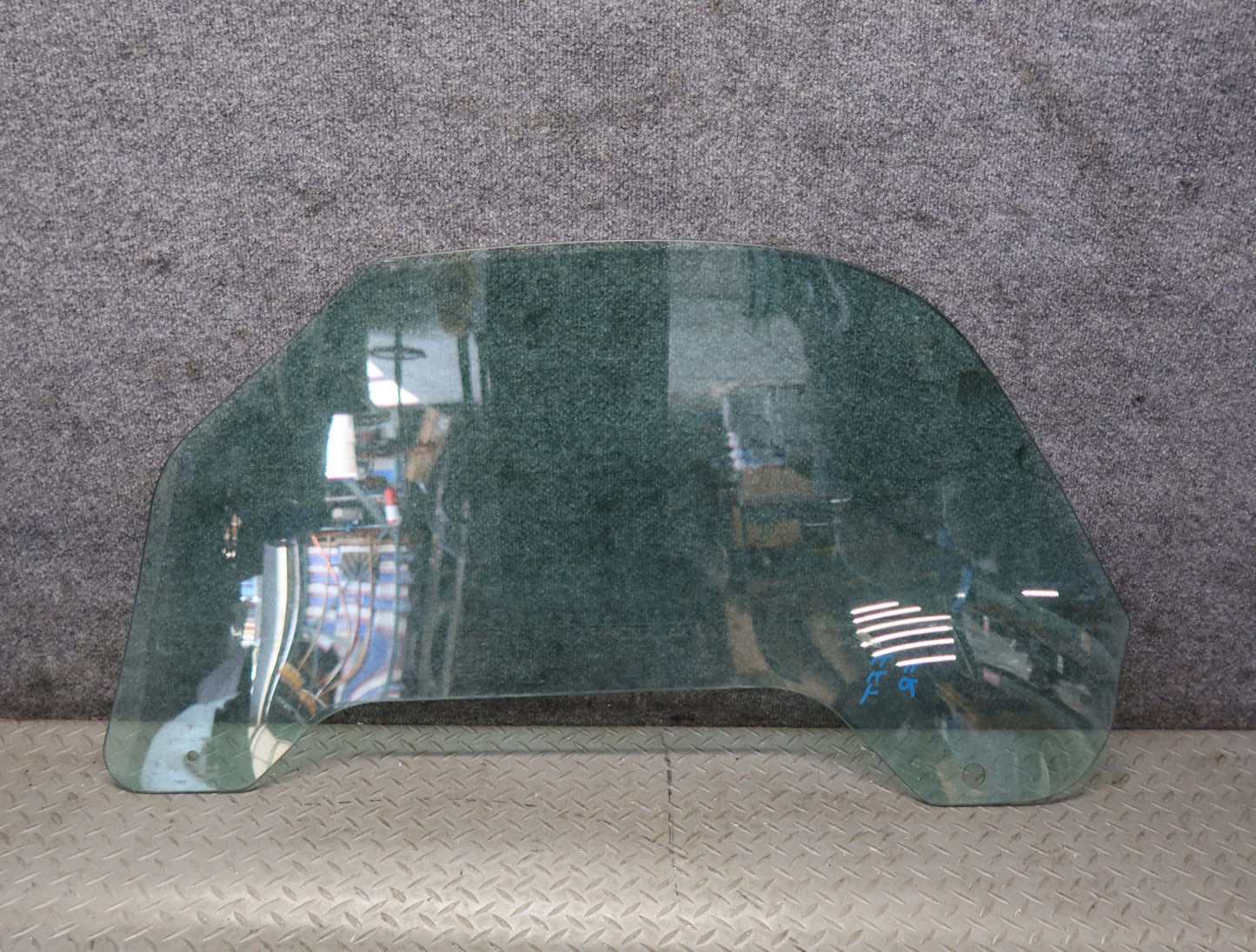 02-05 Ford Thunderbird Right Passenger Door Glass Window OEM