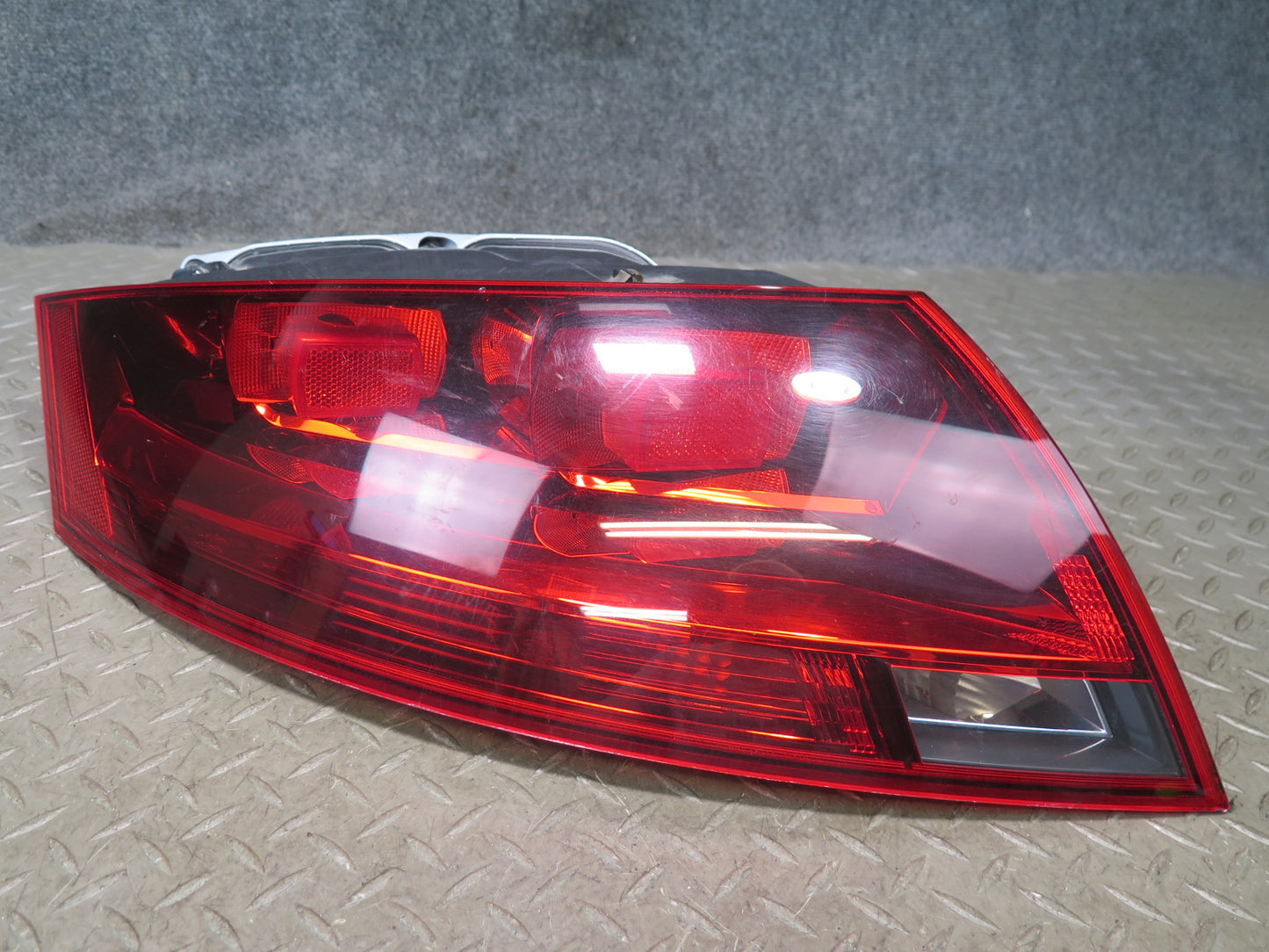 08-15 Audi TT S 8J Quattro Rear Left & Right Tail Light Brake Stop Lamp Set OEM