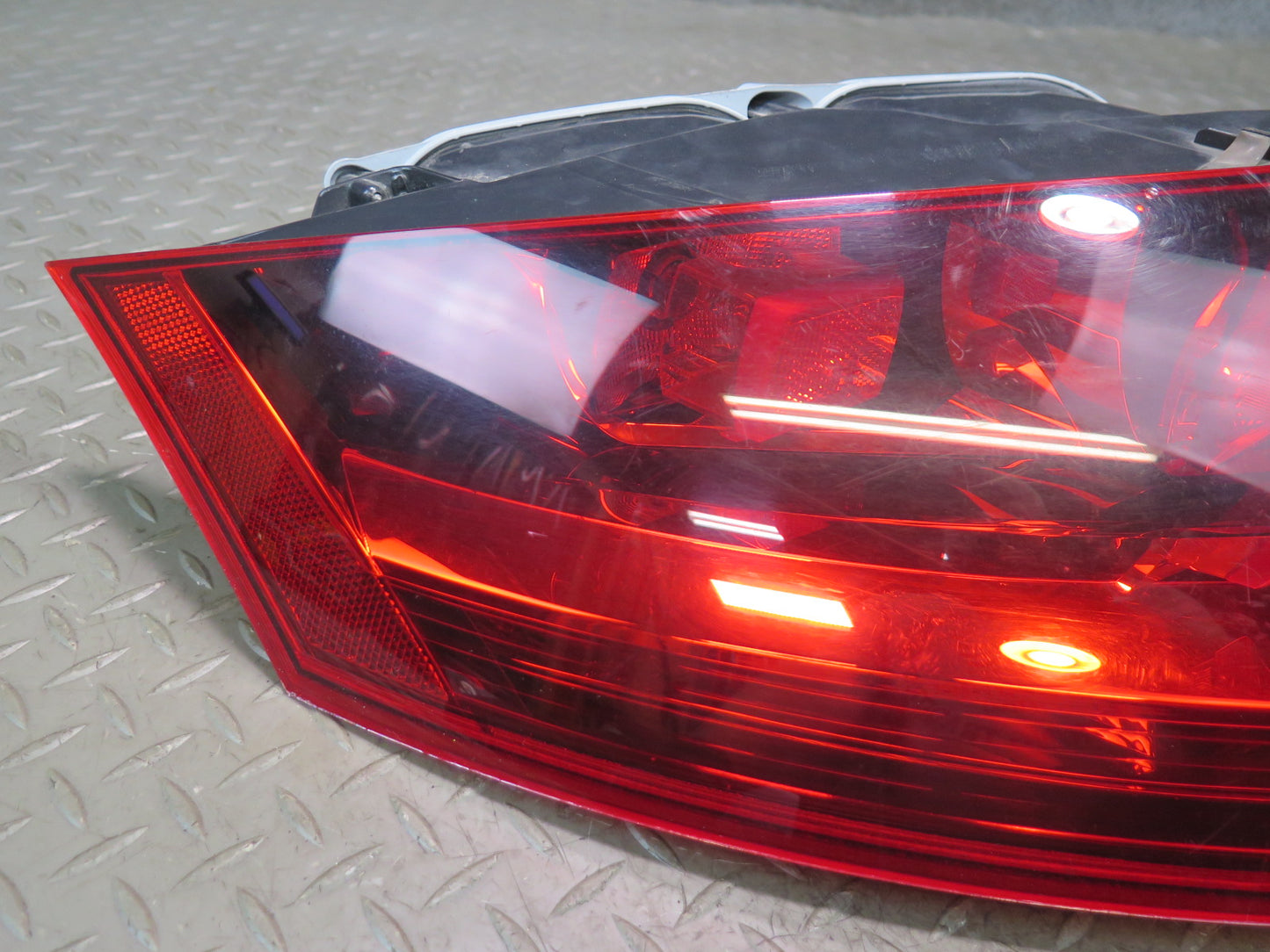08-15 Audi TT S 8J Quattro Rear Left & Right Tail Light Brake Stop Lamp Set OEM