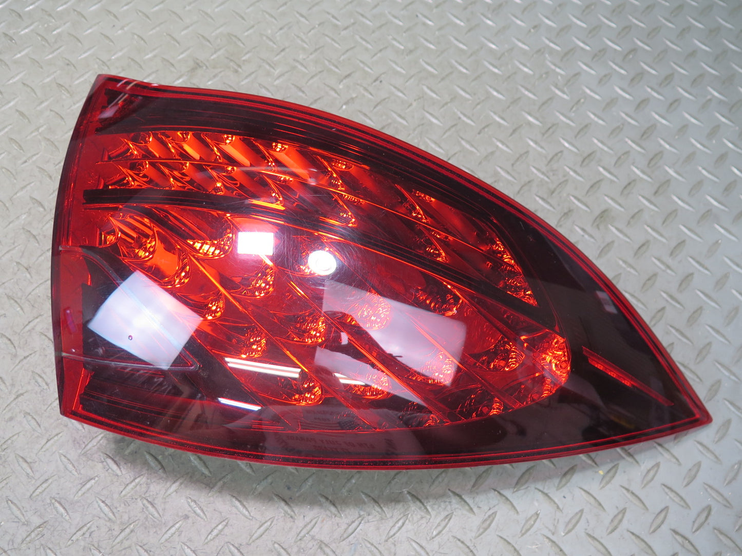 2011-2014 Porsche Cayenne 958 Rear Inner & Outer LED Tail Light Lamp Set of 4
