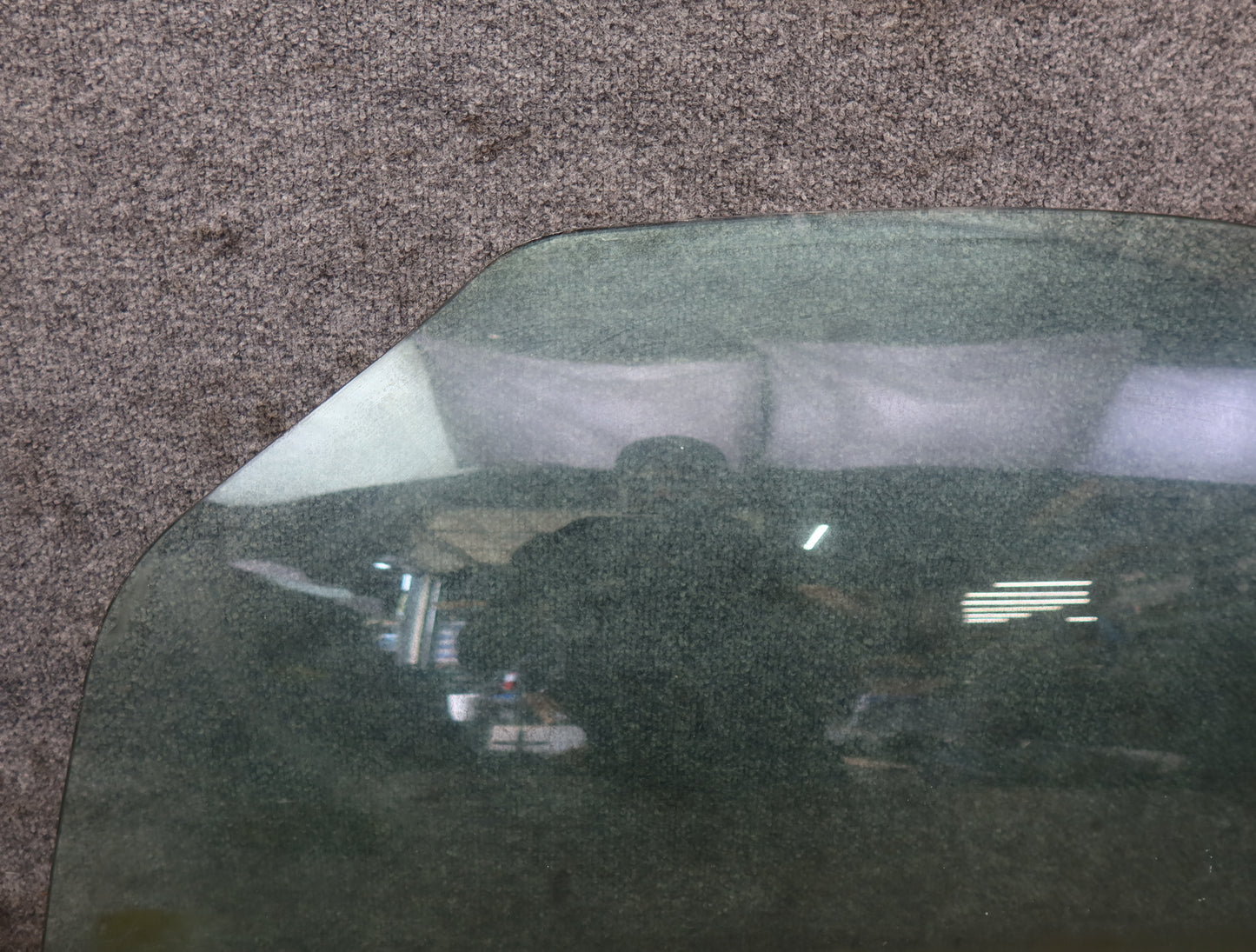 02-05 Ford Thunderbird Left Driver Door Glass Window OEM