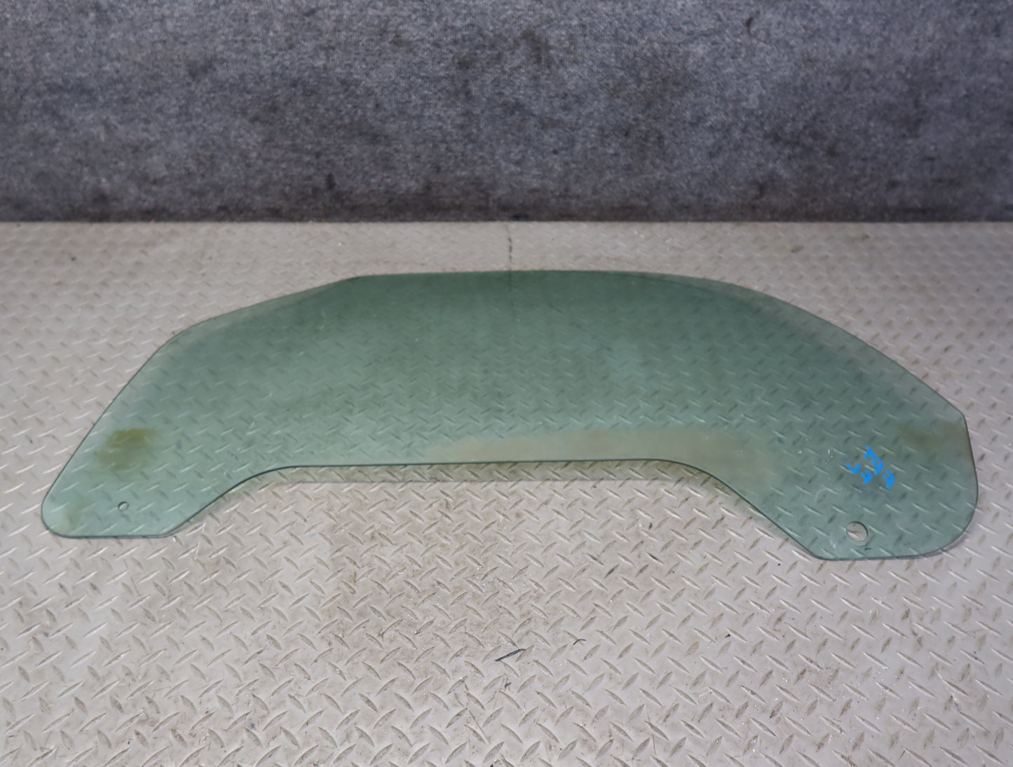 02-05 Ford Thunderbird Left Driver Door Glass Window OEM