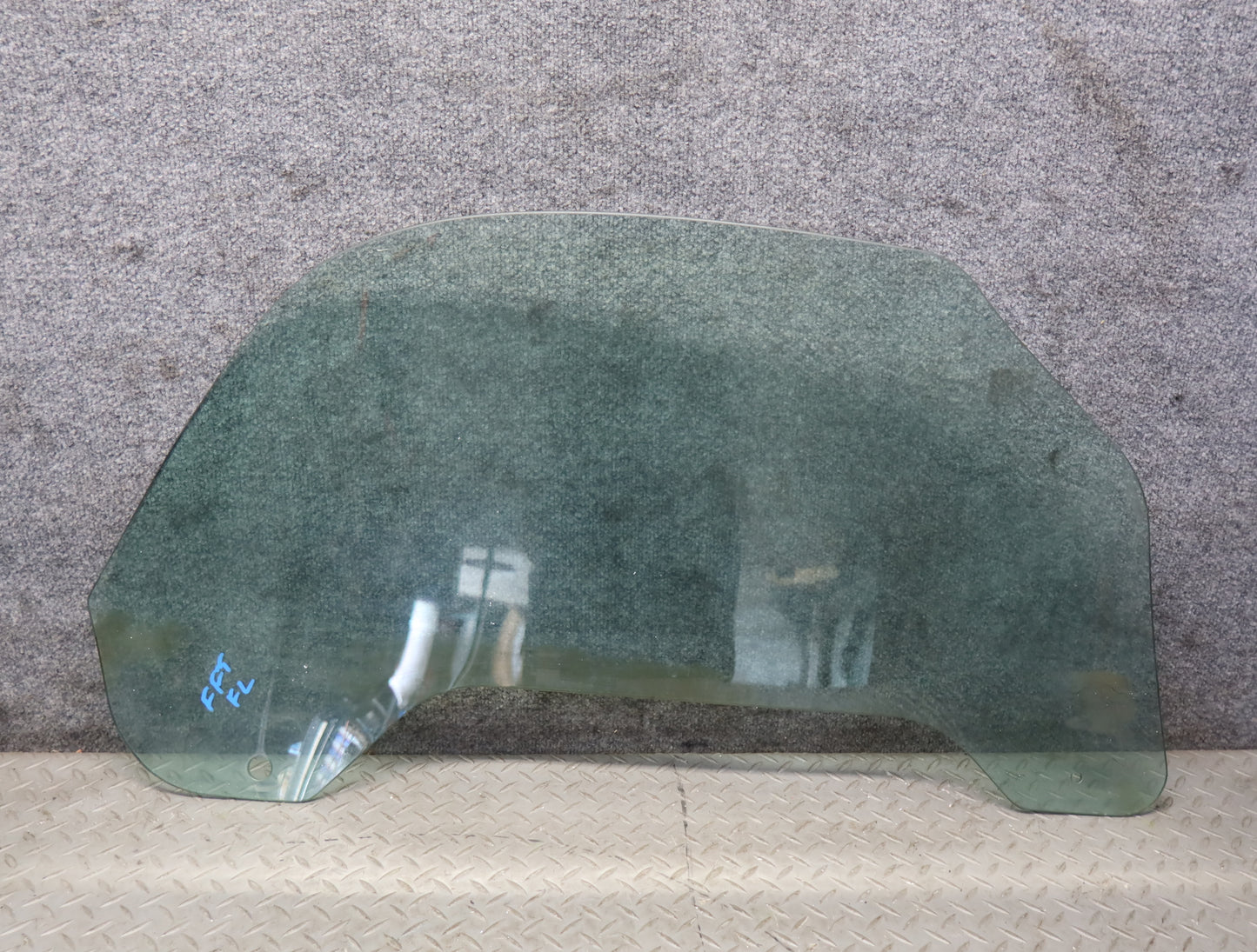 02-05 Ford Thunderbird Left Driver Door Glass Window OEM