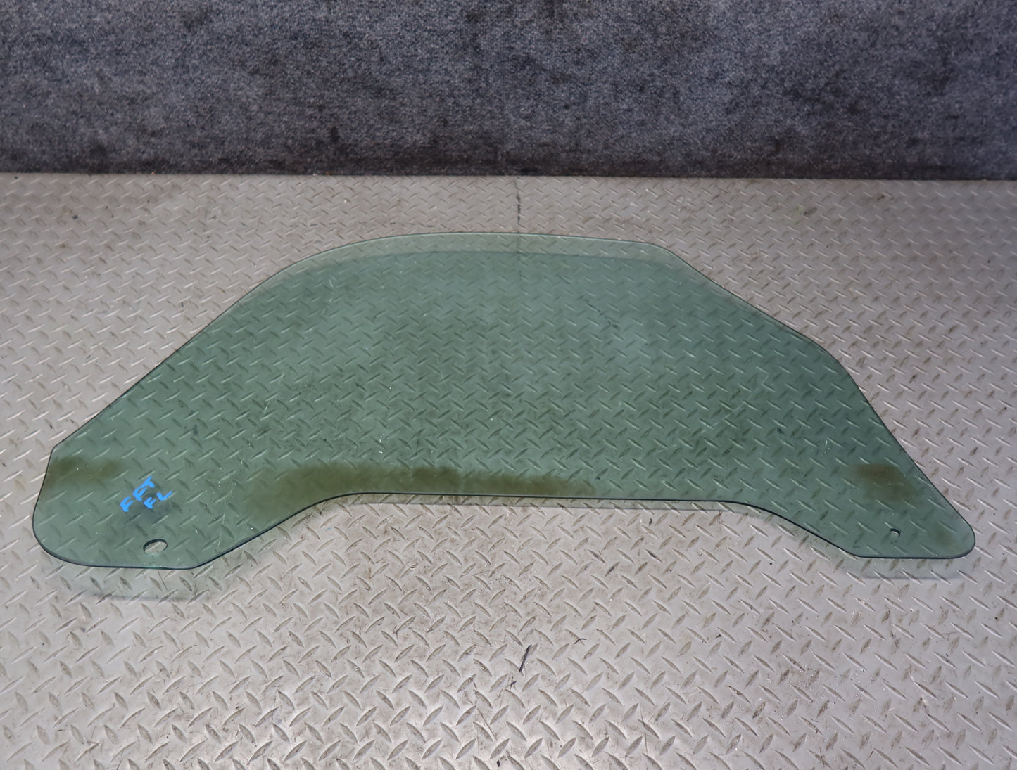 02-05 Ford Thunderbird Left Driver Door Glass Window OEM