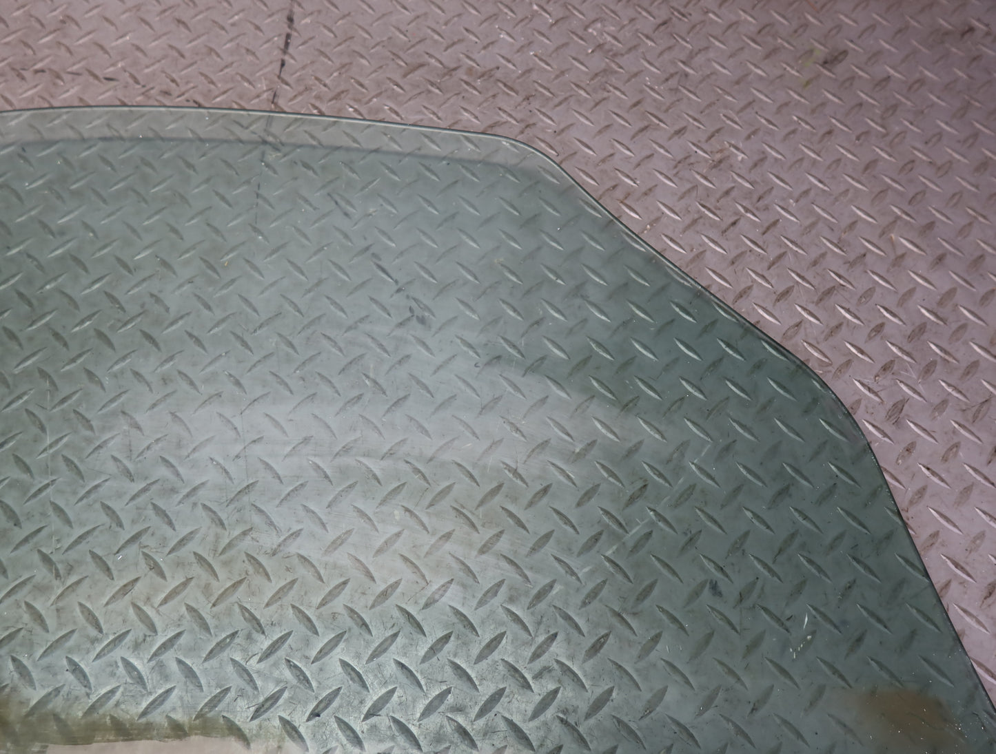 02-05 Ford Thunderbird Left Driver Door Glass Window OEM