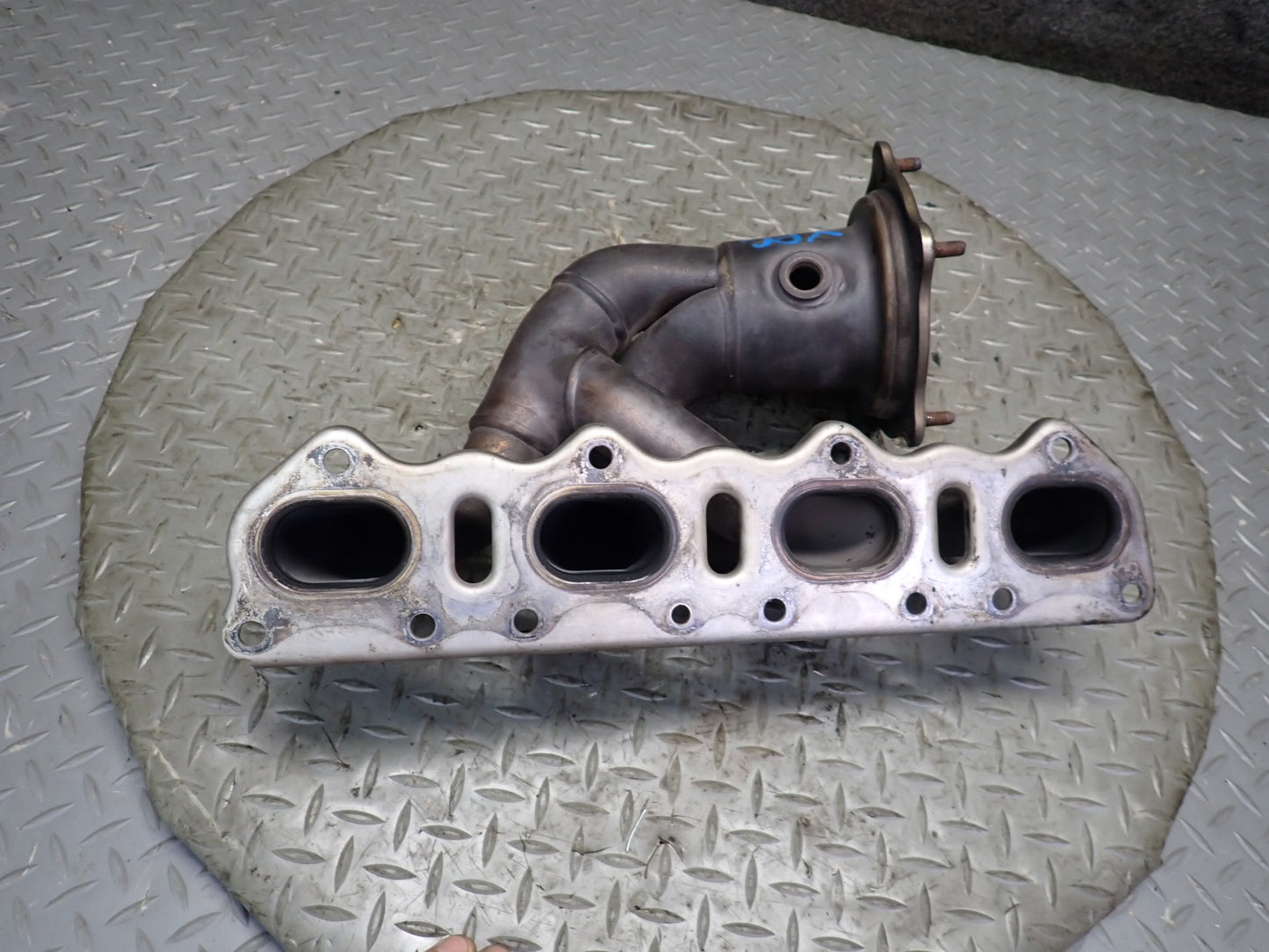 2011-2014 Porsche Cayenne 958 4.8L NA Left & Right Exhaust Manifold Set of 2