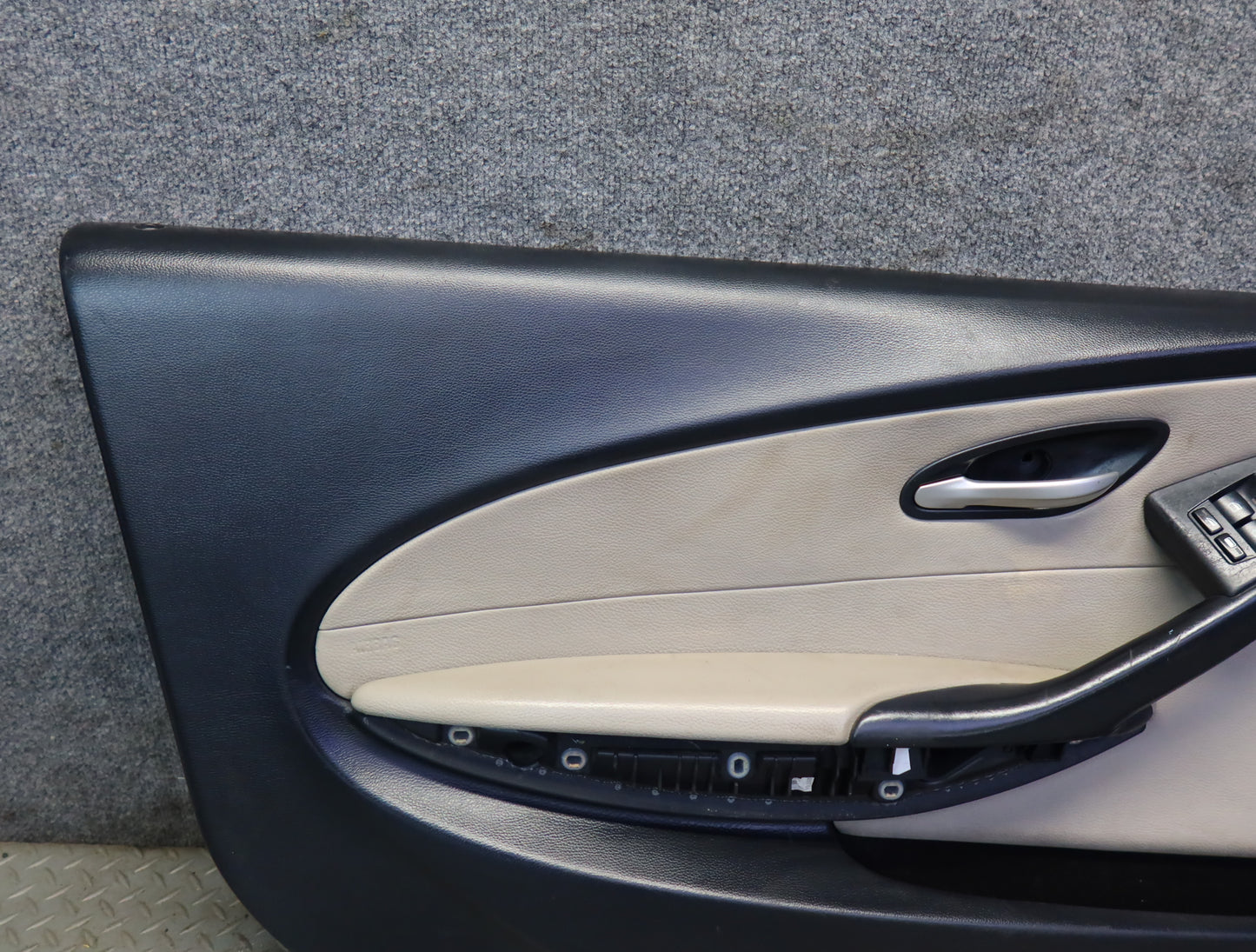 2006-2007 BMW E63 E64 M6 Left & Right Door Interior Trim Cover Panel Set of 2
