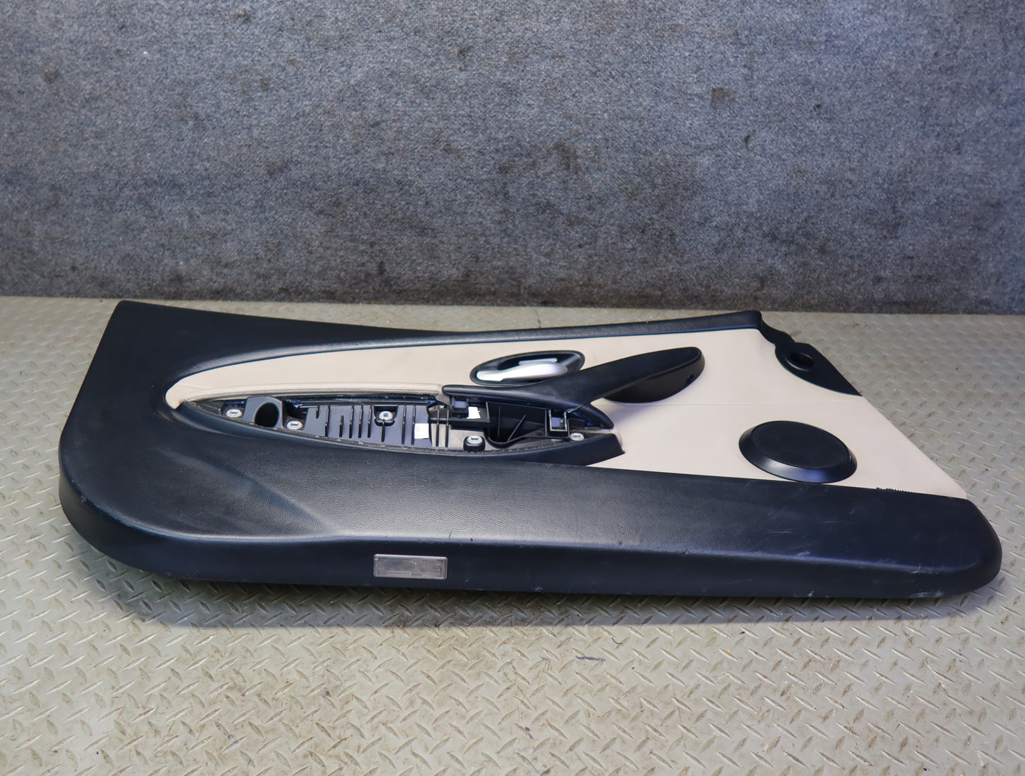 2006-2007 BMW E63 E64 M6 Left & Right Door Interior Trim Cover Panel Set of 2