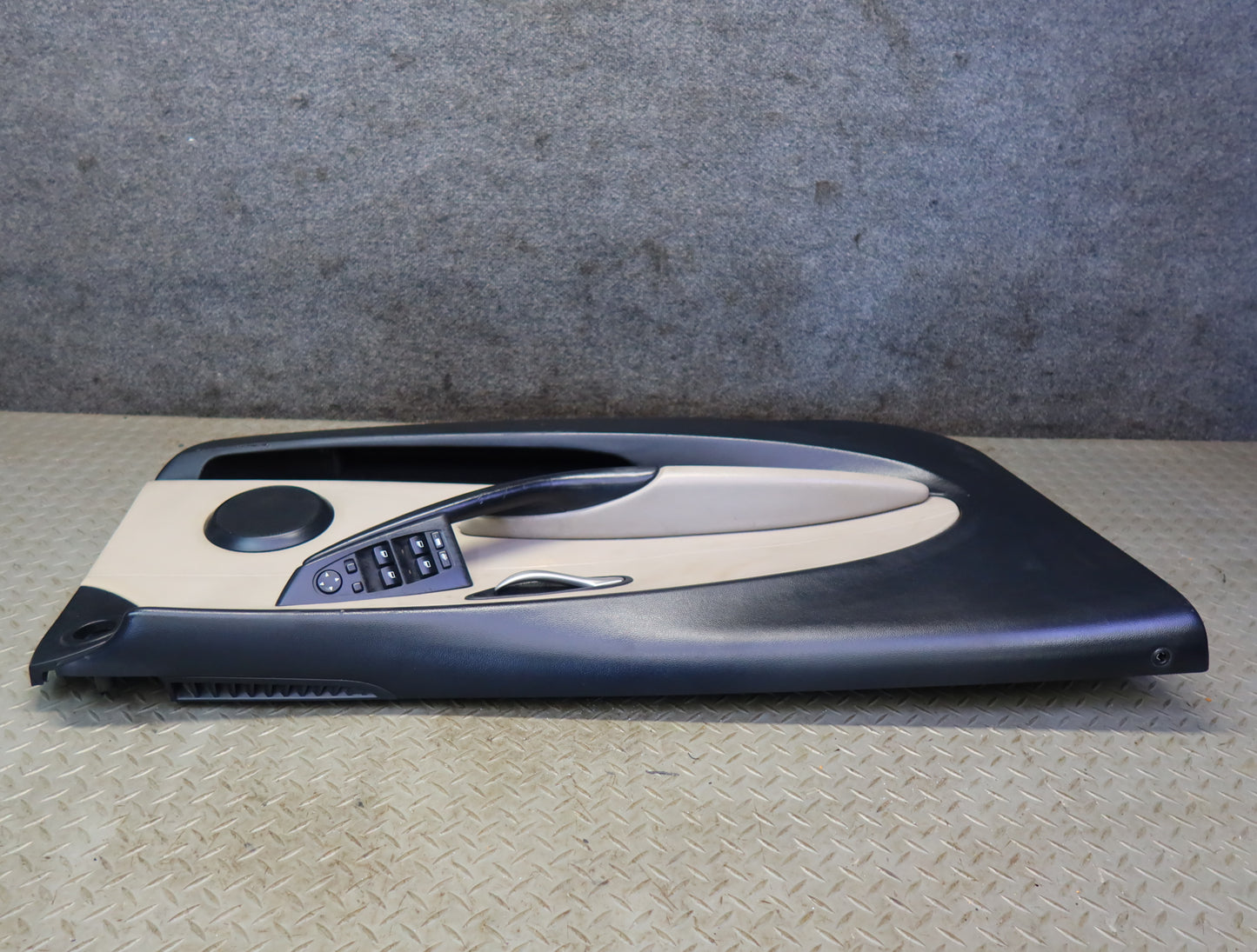 2006-2007 BMW E63 E64 M6 Left & Right Door Interior Trim Cover Panel Set of 2