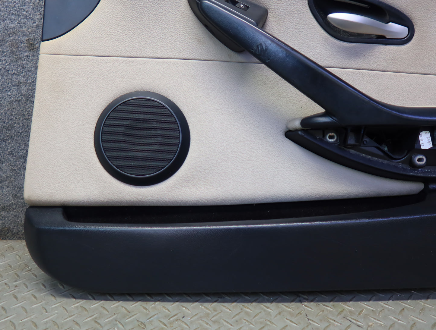 2006-2007 BMW E63 E64 M6 Left & Right Door Interior Trim Cover Panel Set of 2