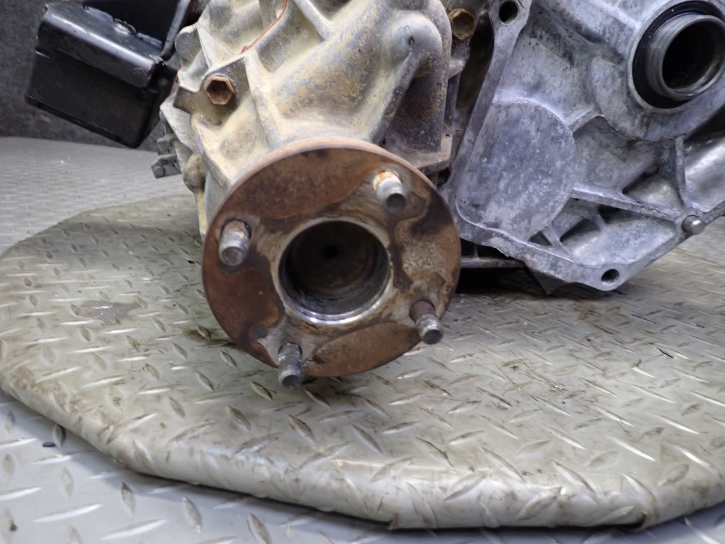 1996-1997 Lexus FZJ80L LX450 4.5L 4WD A/T Transfer Case Box Motor Assembly