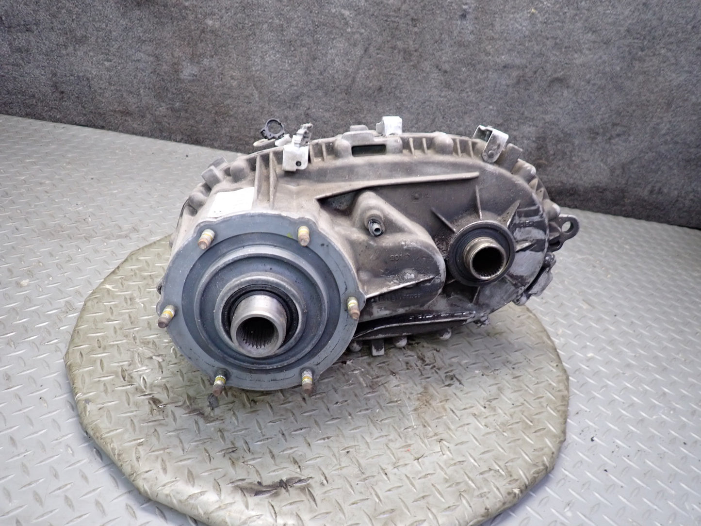2003-2007 Hummer H2 AWD Automatic Transmission Transfer Case Box Assembly