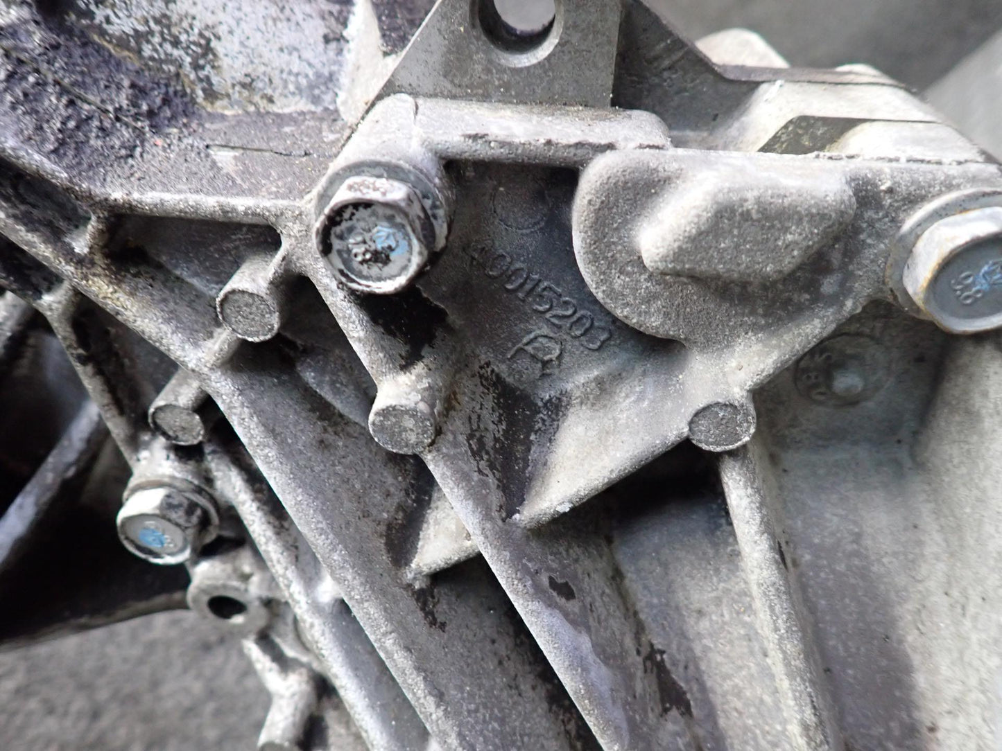 2003-2007 Hummer H2 4WD 4x4 Front Differential Carrier 4.10 Ratio