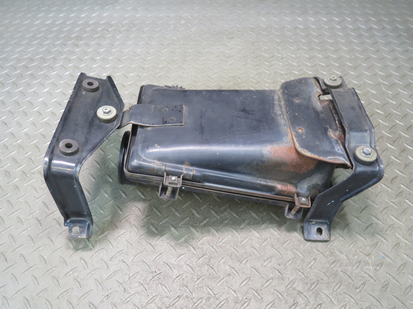 84-89 Nissan Z31 300ZX NON Turbo Air Intake Cleaner Filter Box w Mount OEM