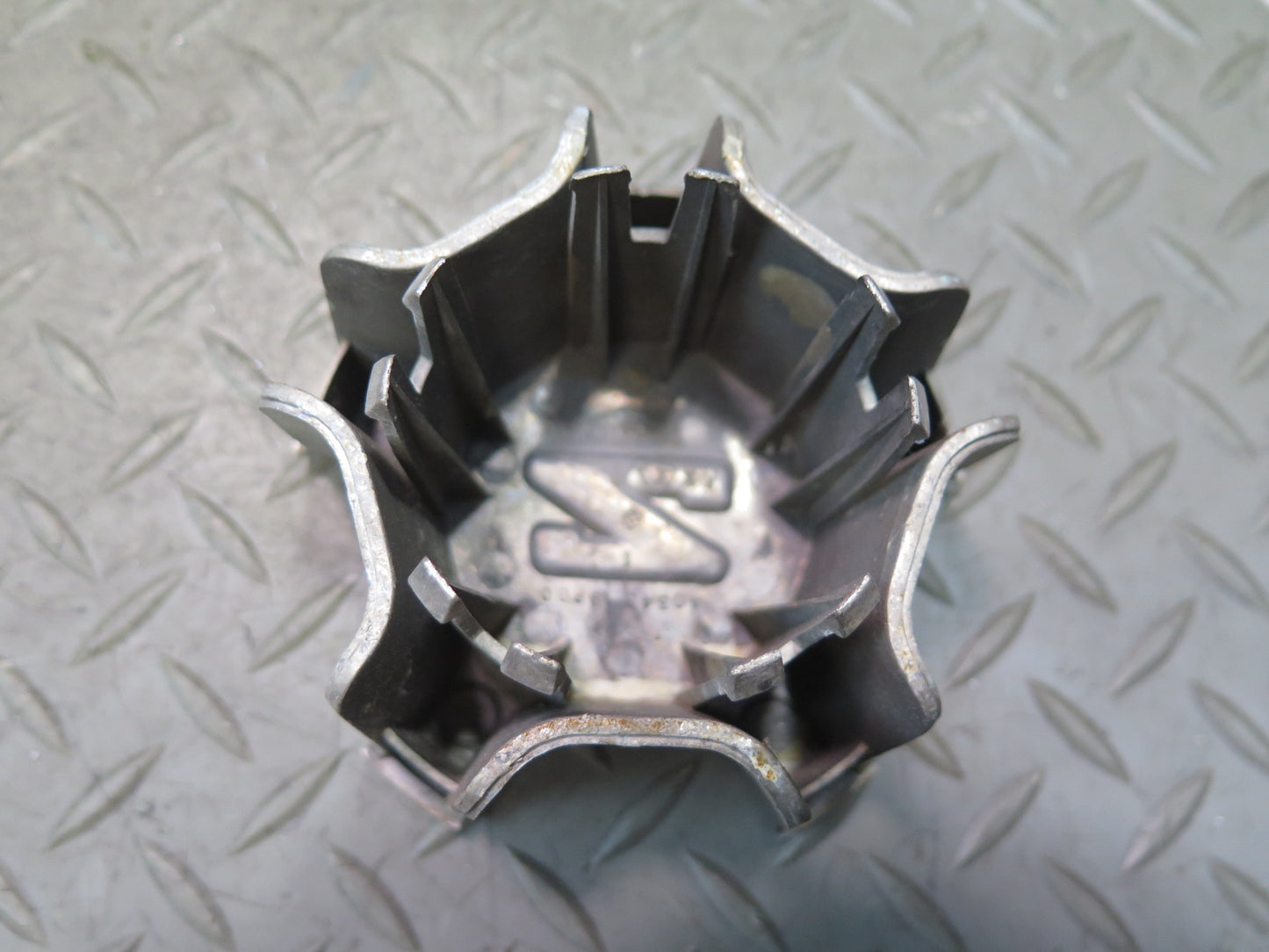 85-86 Nissan Z31 300ZX Set of 4 Wheel Hub Center Cap Cover 40343-19P00 OEM