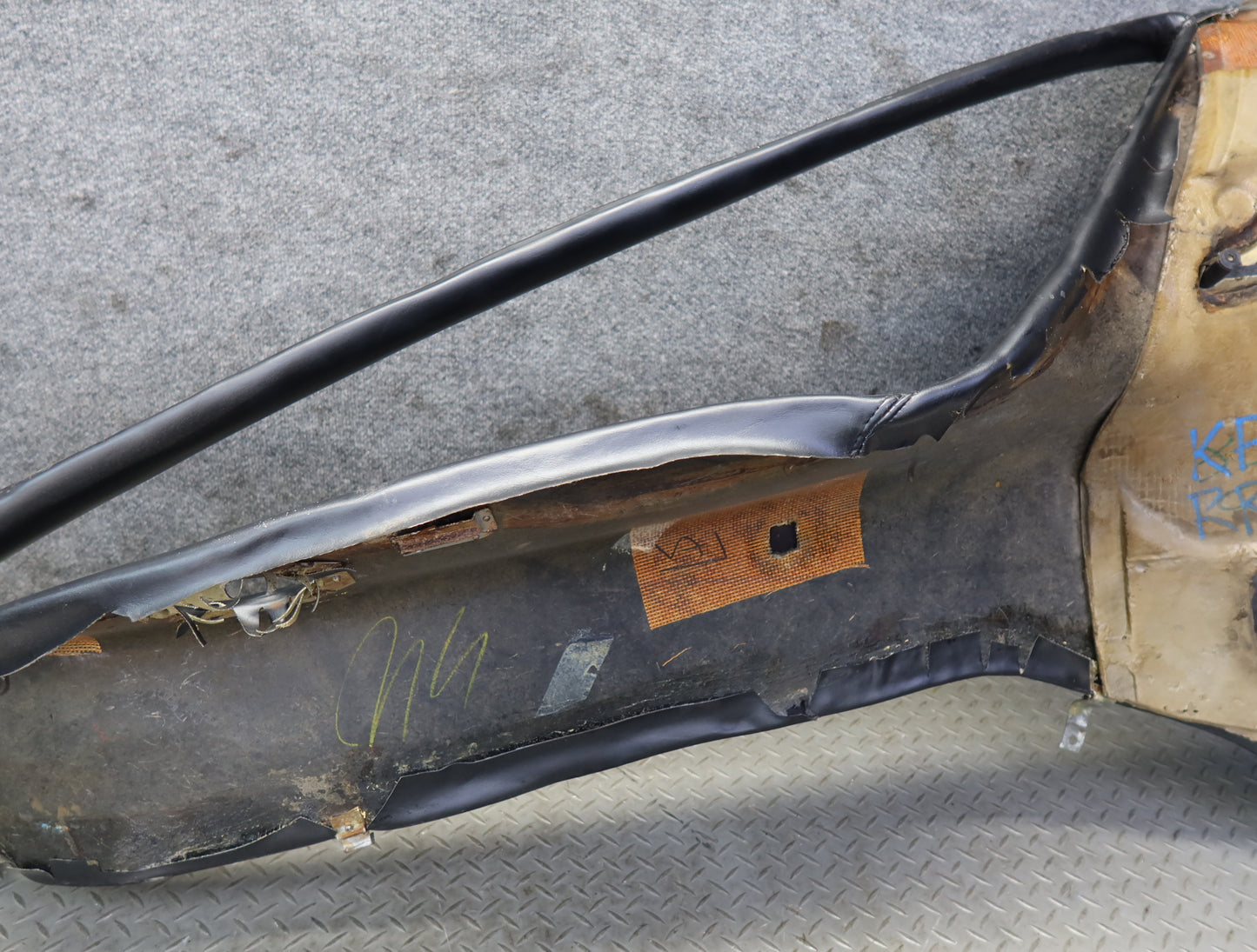 1984-1986 Porsche 928 S Rear Right Quarter Pillar Interior Trim Cover Panel