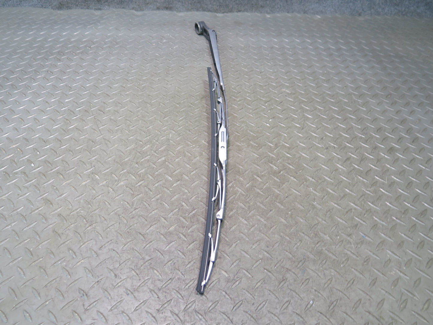 84-89 Nissan Z31 300ZX Set of 2 Front Windshield Left & Right Wiper Arm OEM