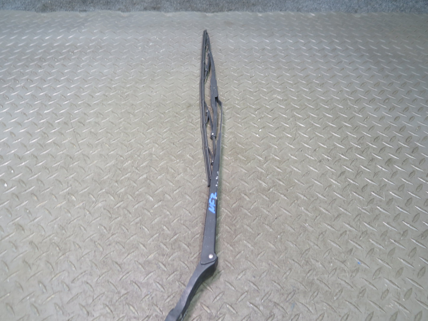84-89 Nissan Z31 300ZX Set of 2 Front Windshield Left & Right Wiper Arm OEM