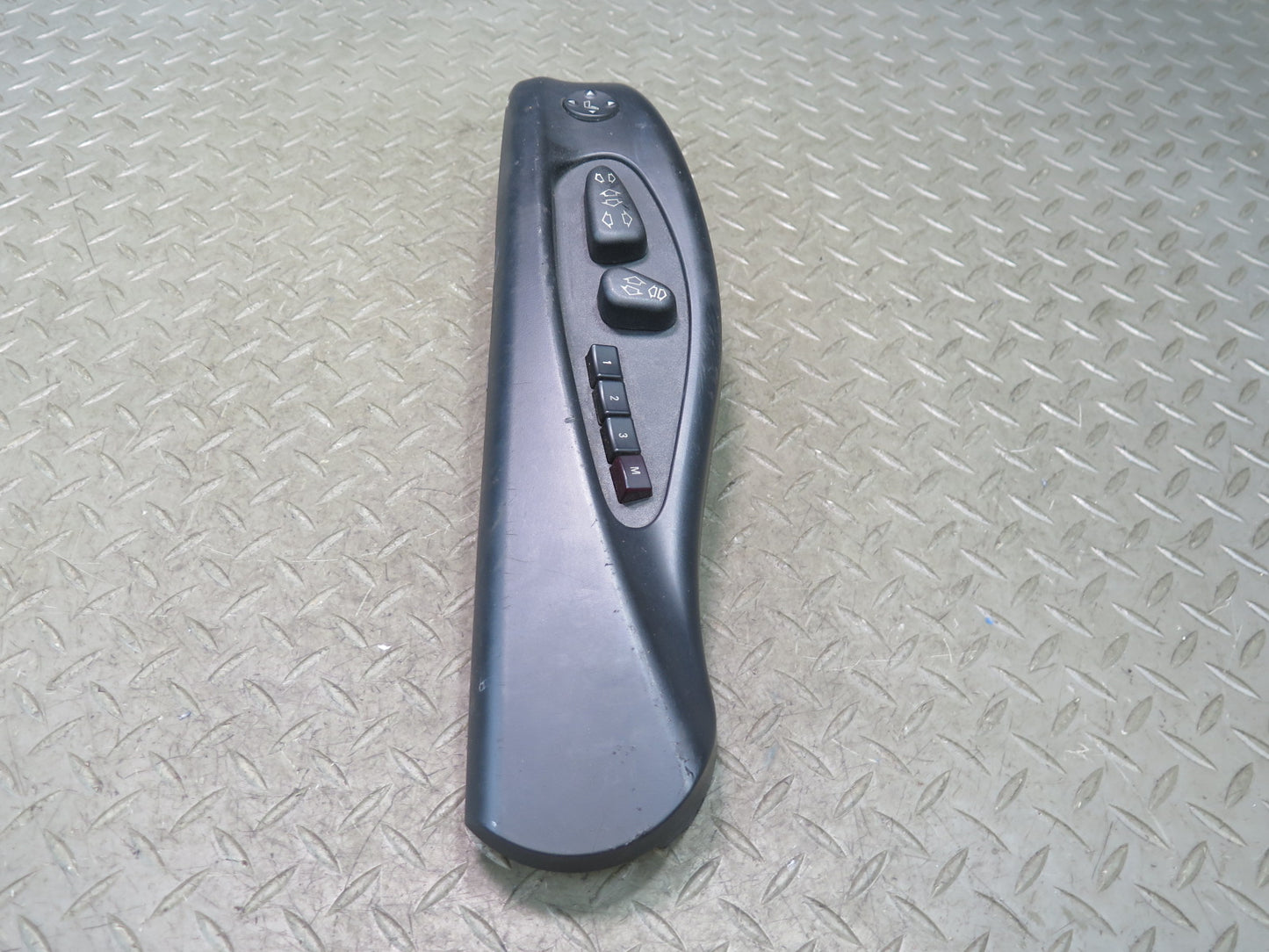 2006-2008 BMW E64 M6 Convertible Front Left Seat Adjust Switch Handle Set