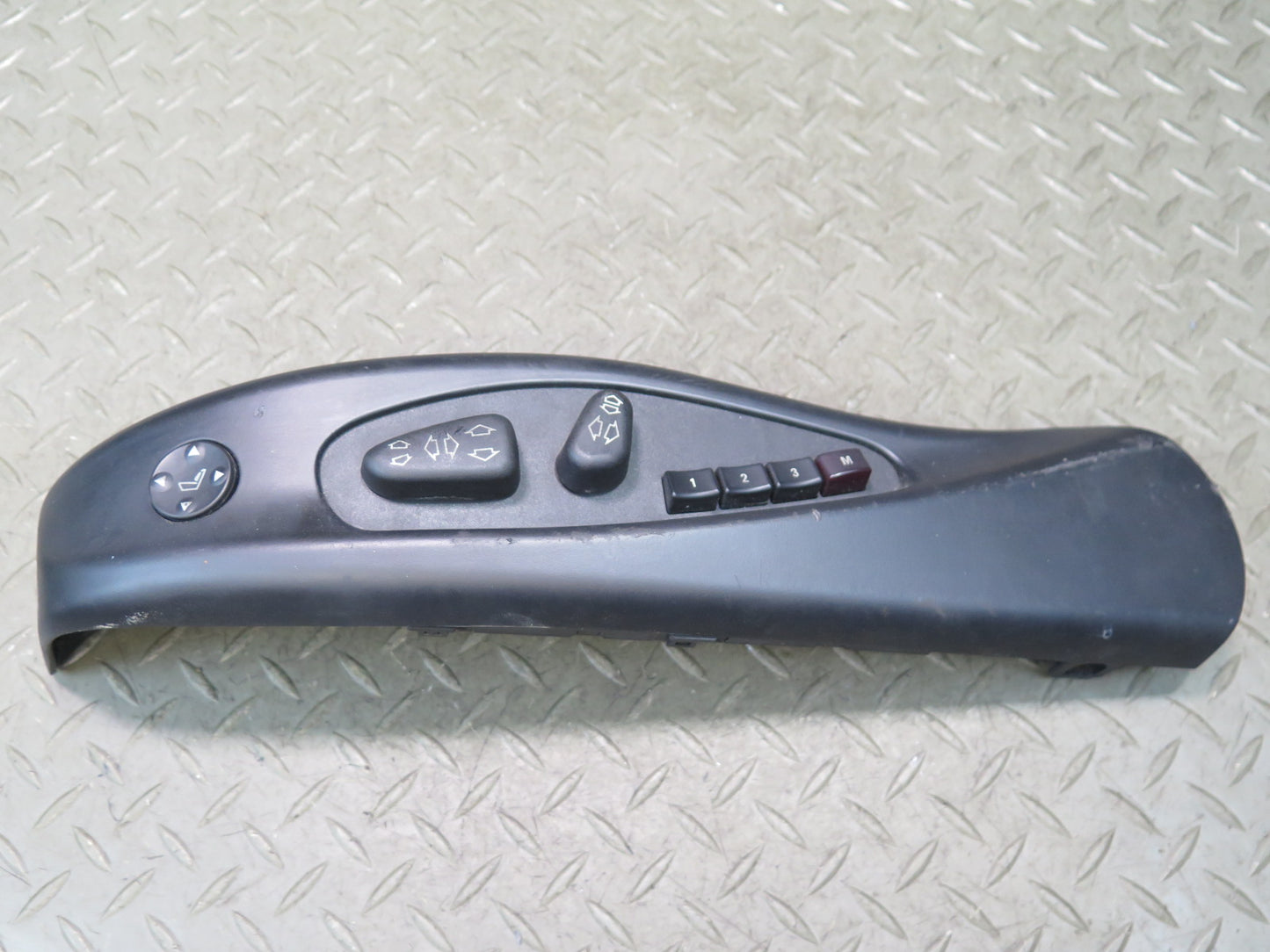 2006-2008 BMW E64 M6 Convertible Front Left Seat Adjust Switch Handle Set