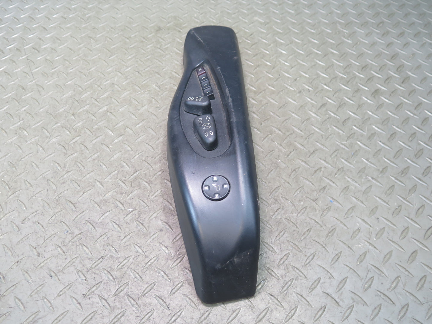 2006-2008 BMW E64 M6 Convertible Front Left Seat Adjust Switch Handle Set