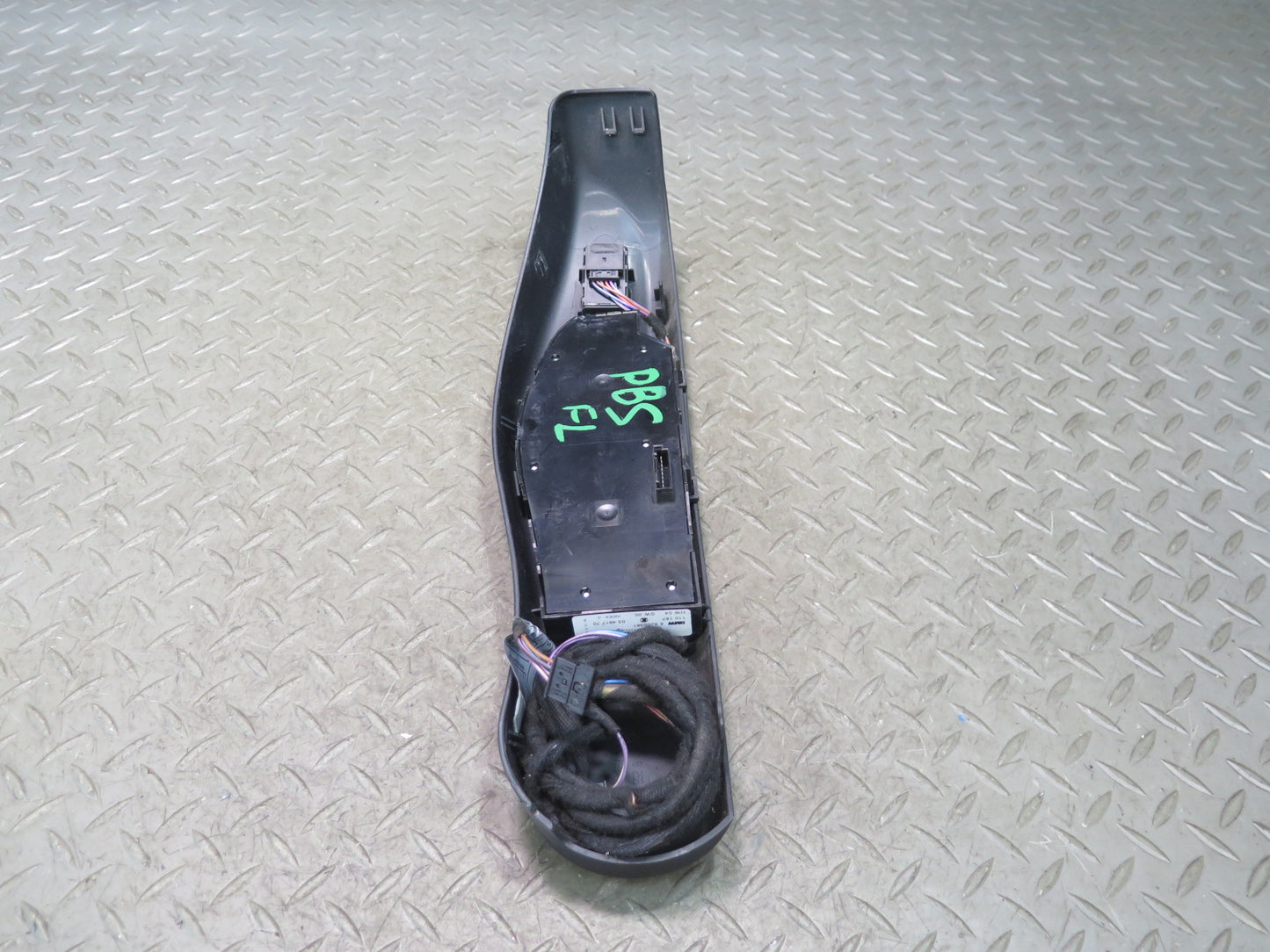 2006-2008 BMW E64 M6 Convertible Front Left Seat Adjust Switch Handle Set