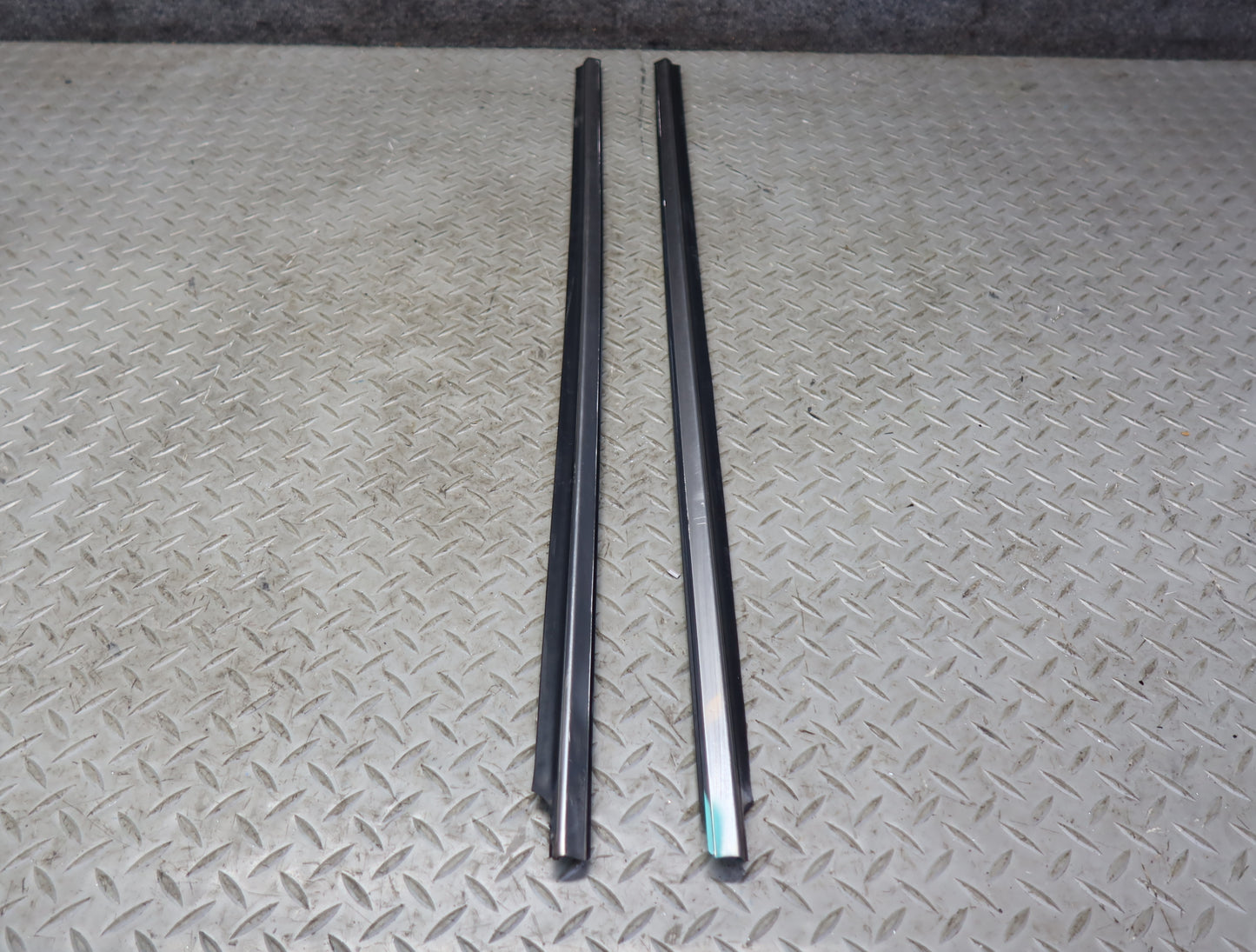 84-86 Nissan Z31 300ZX 2+0 Set of 2 Door Chrome Trim Molding Cover OEM