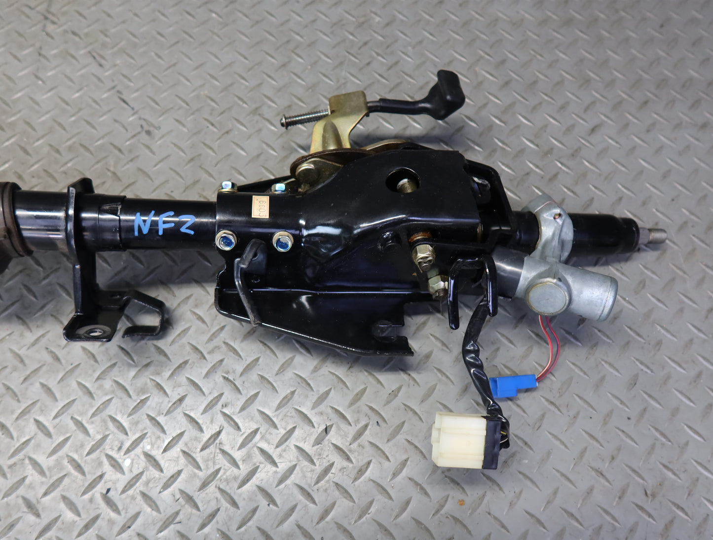 84-86 Nissan Z31 300ZX NON Turbo Steering Column w U Joint Shaft Assembly OEM