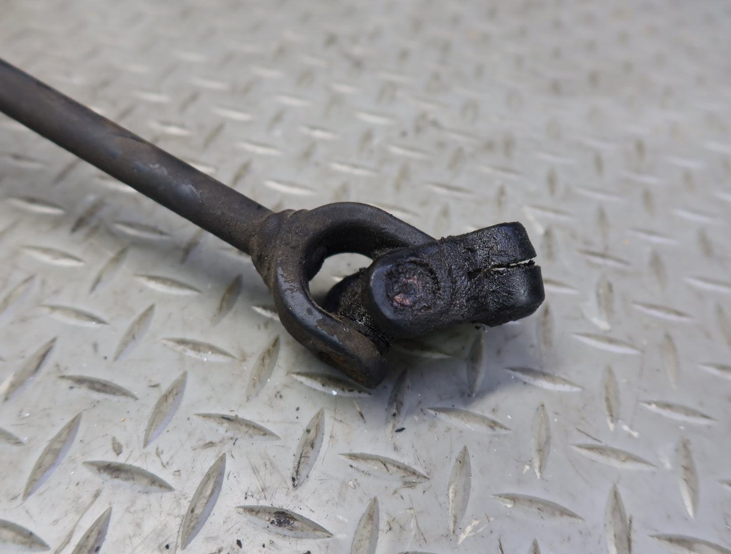 84-86 Nissan Z31 300ZX NON Turbo Steering Column w U Joint Shaft Assembly OEM