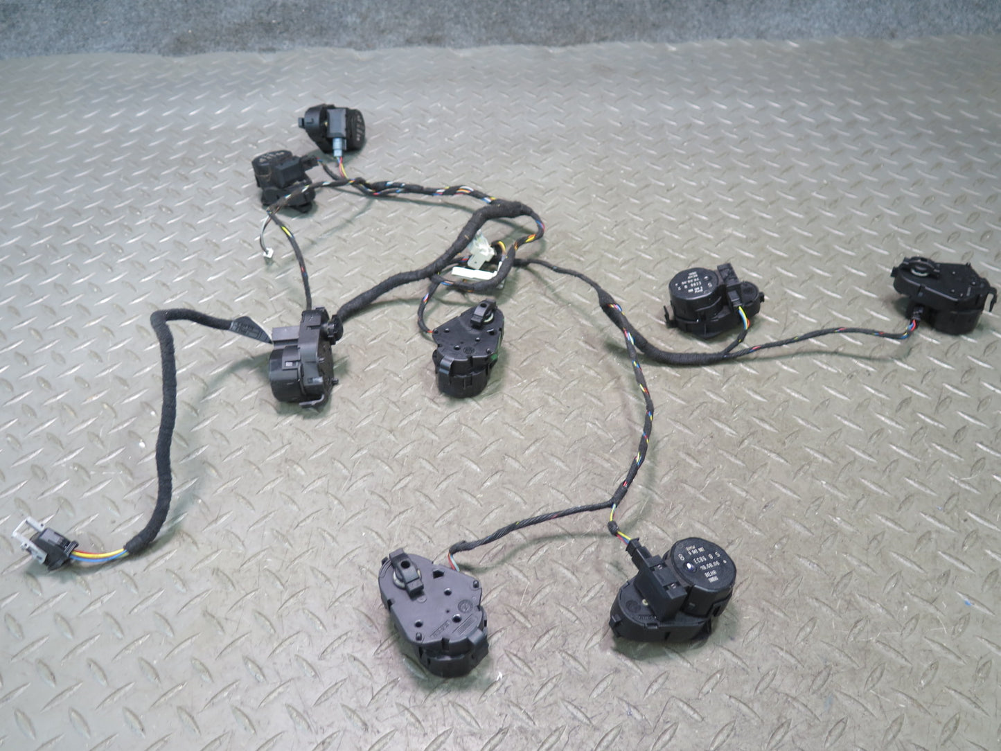 2006-2010 BMW E63 E64 M6 A/C Heater Flap Door Actuator Motor Wiring Set
