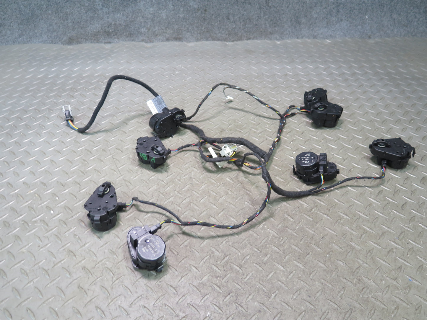 2006-2010 BMW E63 E64 M6 A/C Heater Flap Door Actuator Motor Wiring Set