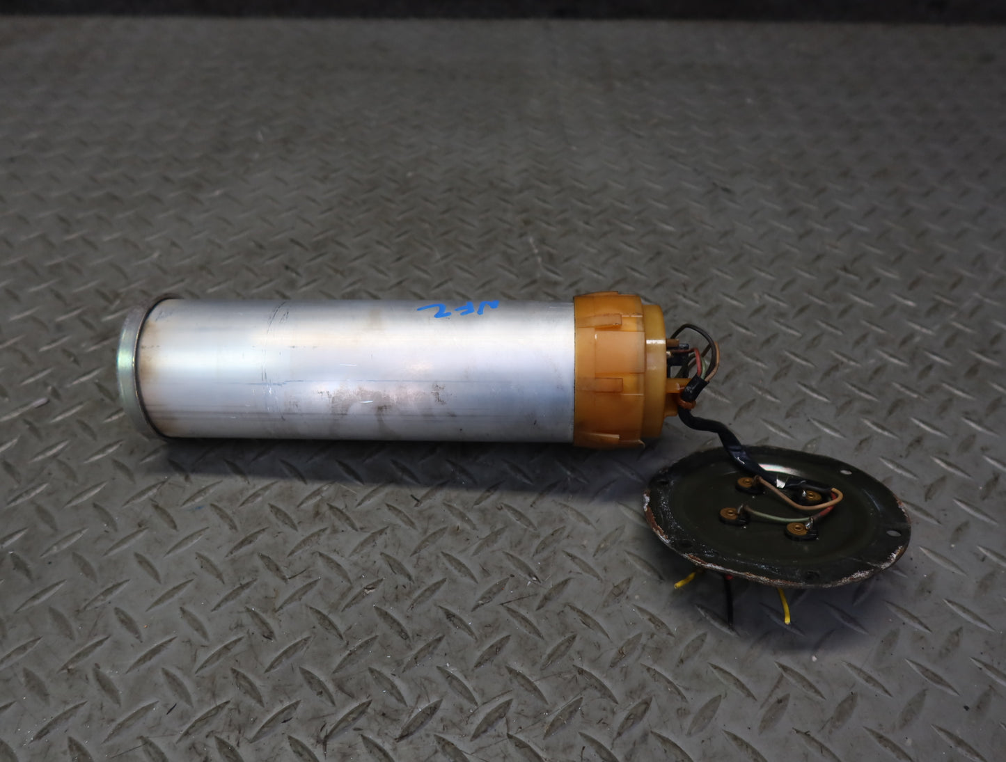 84-89 Nissan Z31 300ZX VG30E NON Turbo Fuel Pump Sending Unit w Wire OEM