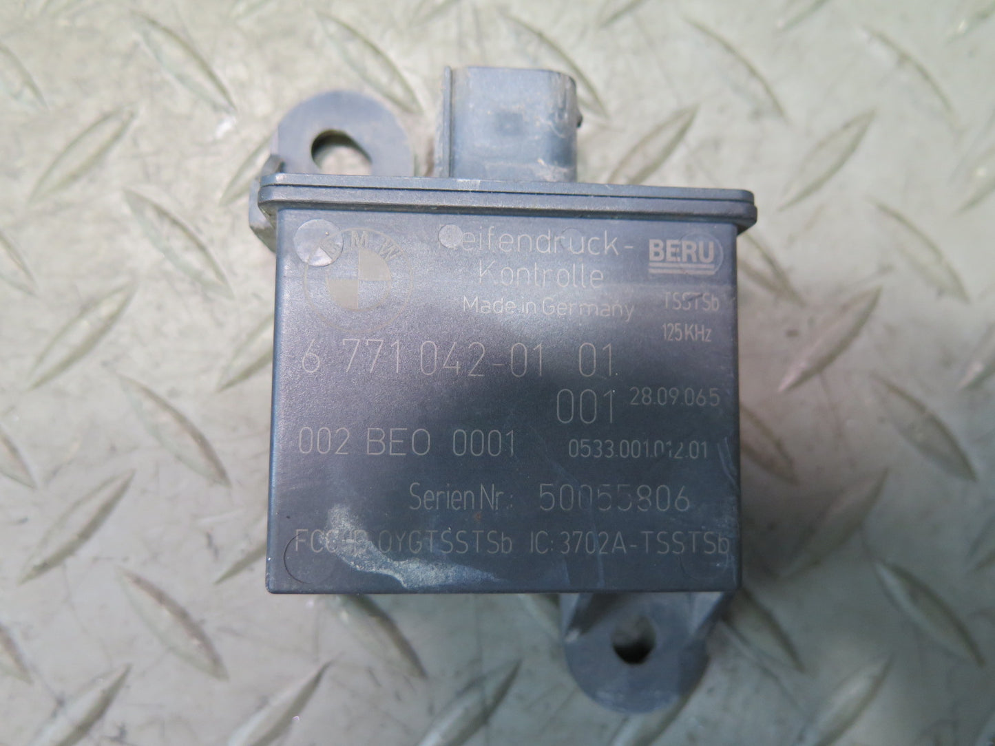 2006-2010 BMW E64 E63 M6 RDC TPMS Tire Pressure Monitor Sensor 6771042 Set of 4