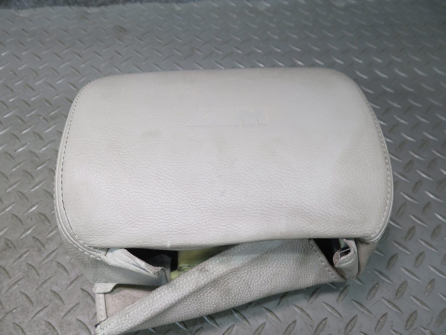 2006-2008 BMW E64 M6 Convertible Front Seat Leather Headrest Set of 2