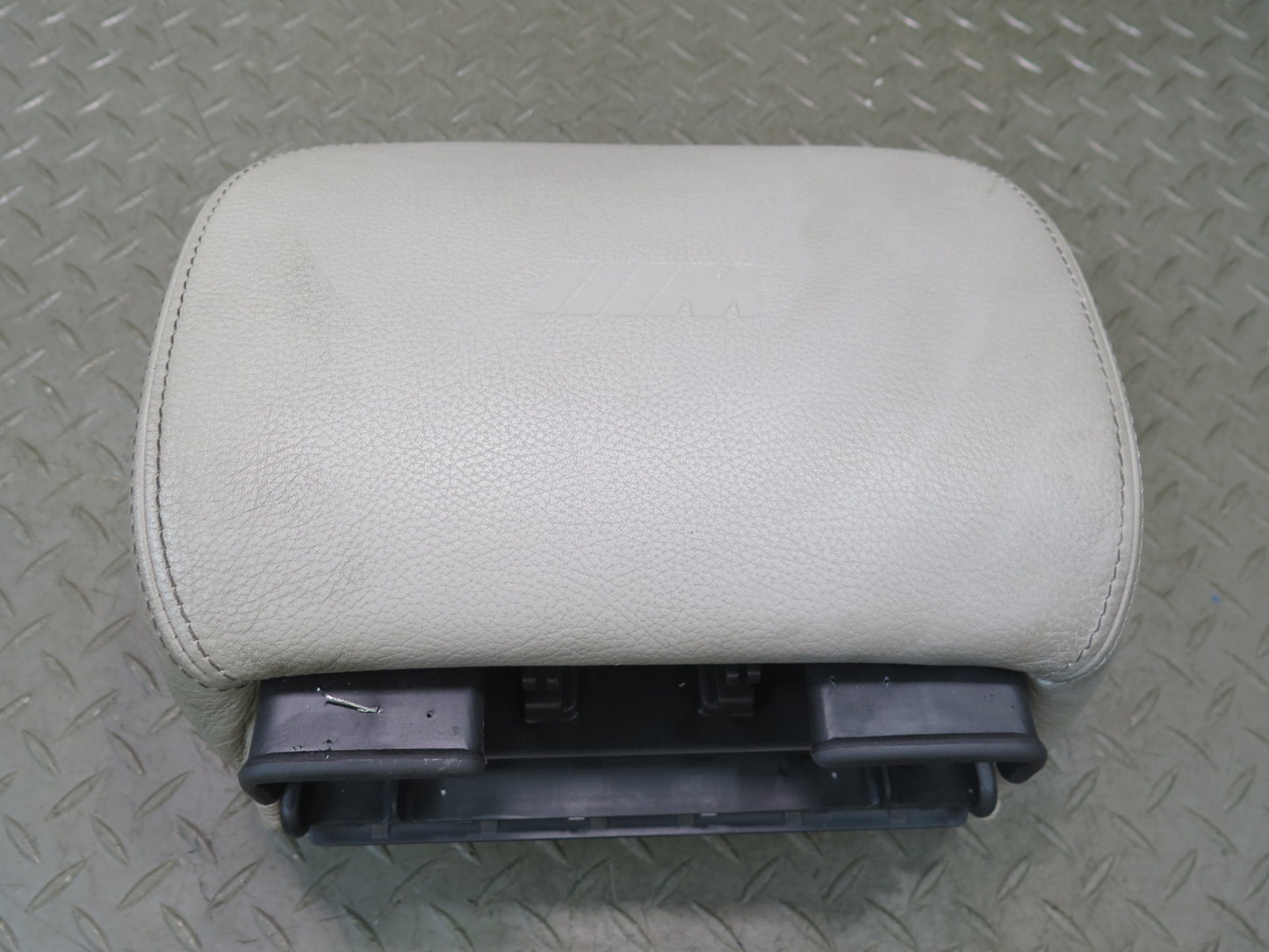 2006-2008 BMW E64 M6 Convertible Front Seat Leather Headrest Set of 2